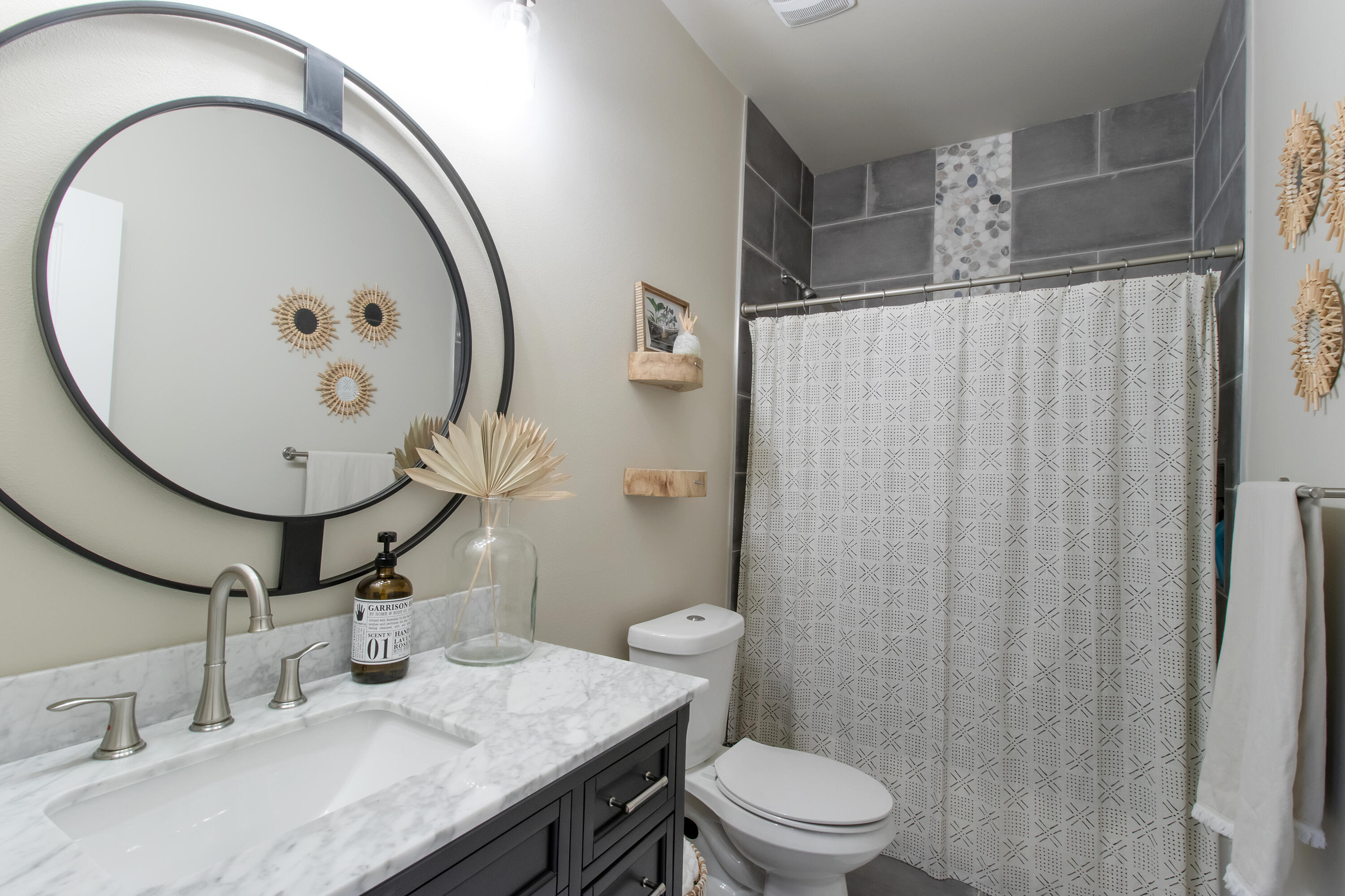 TOWN OF SANTA ROSA - Residential