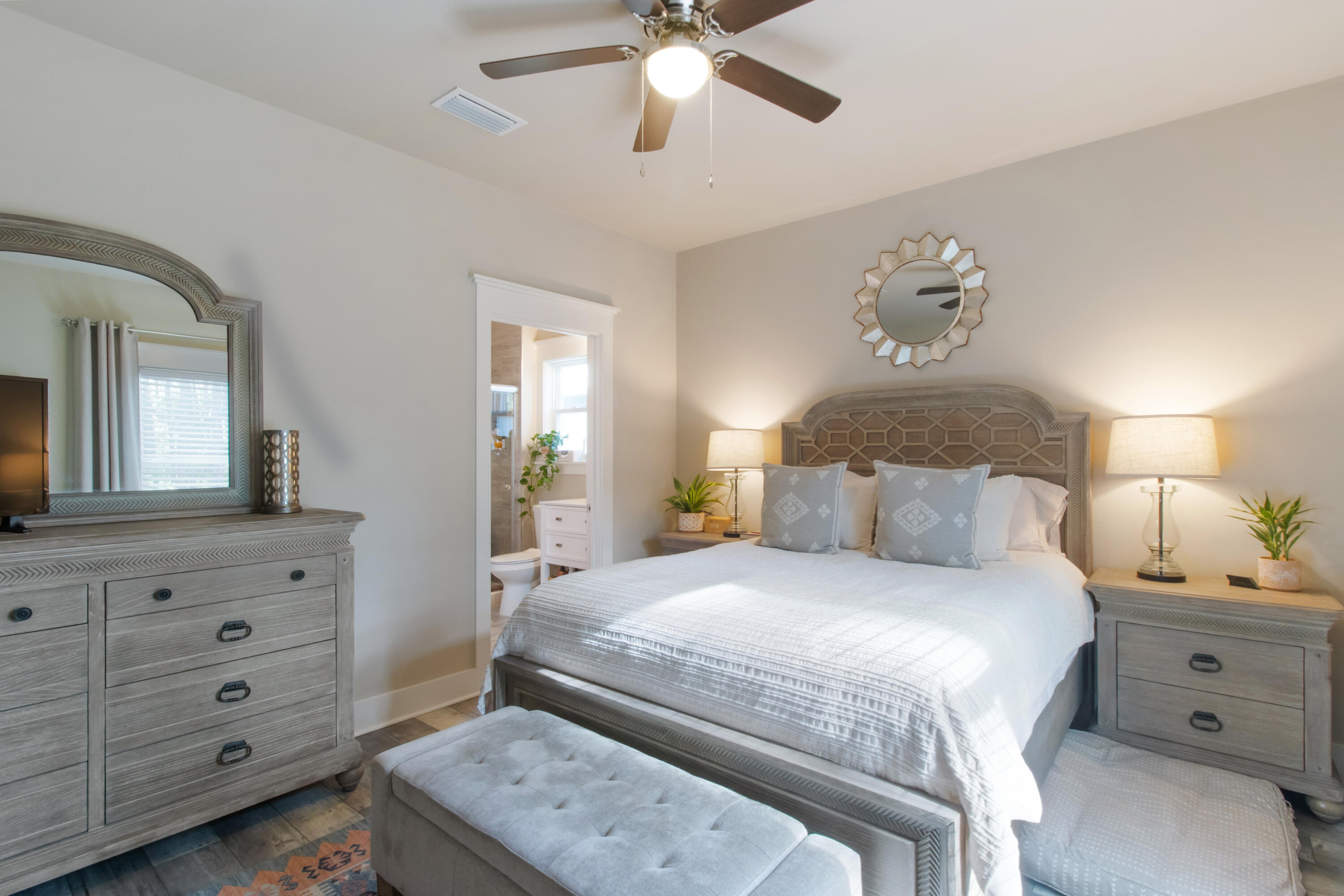 TOWN OF SANTA ROSA - Residential