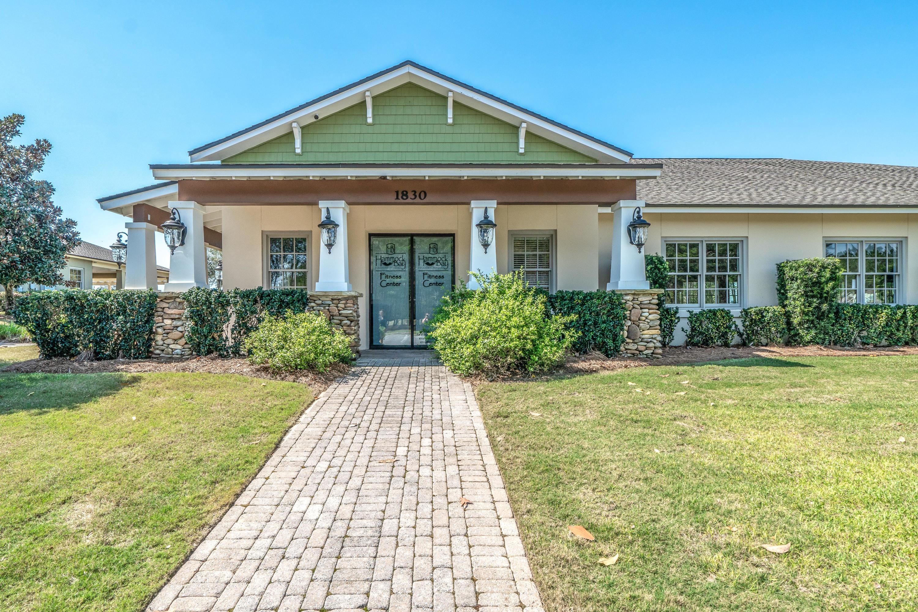 HAMMOCK BAY - Residential