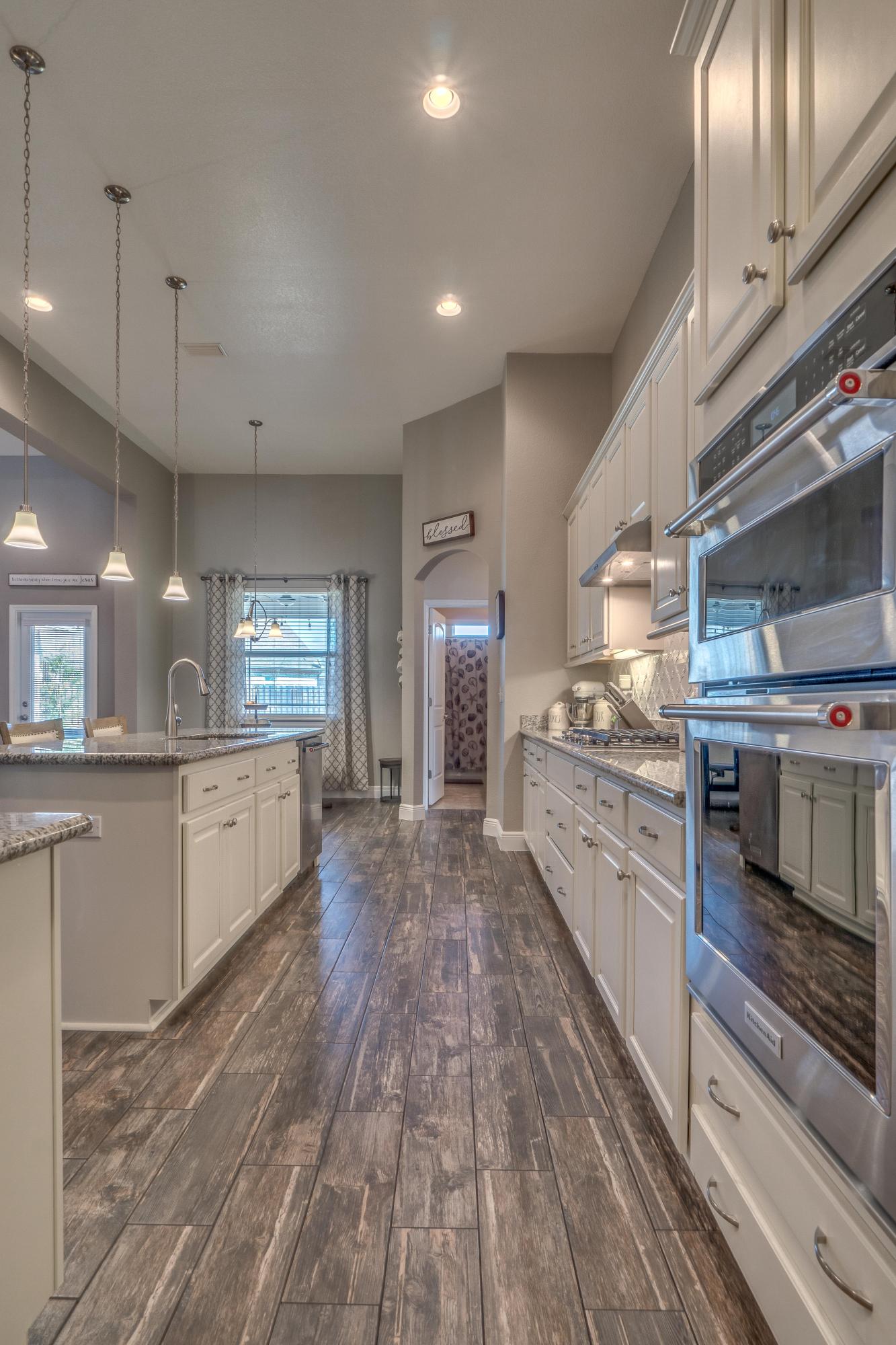 HAMMOCK BAY - Residential