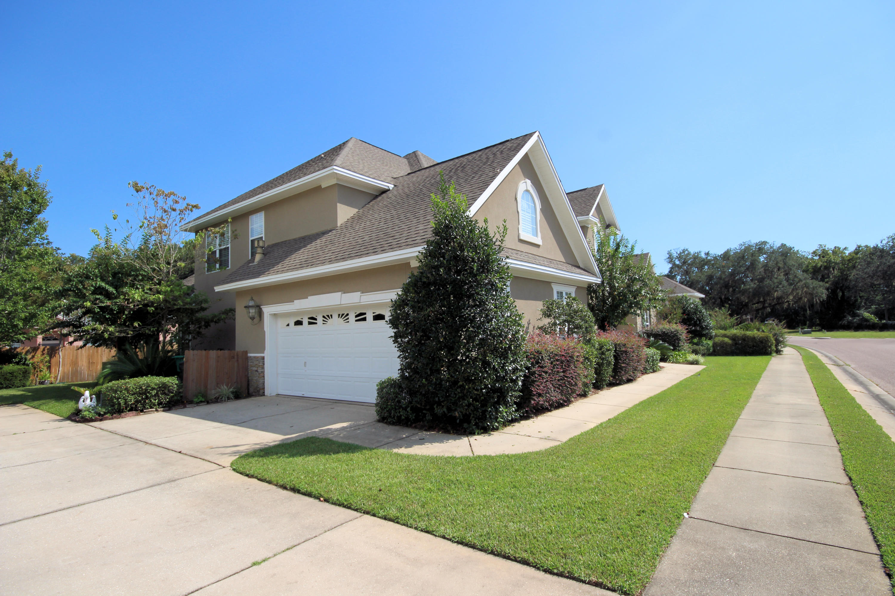 WALTON ESTATES - Residential