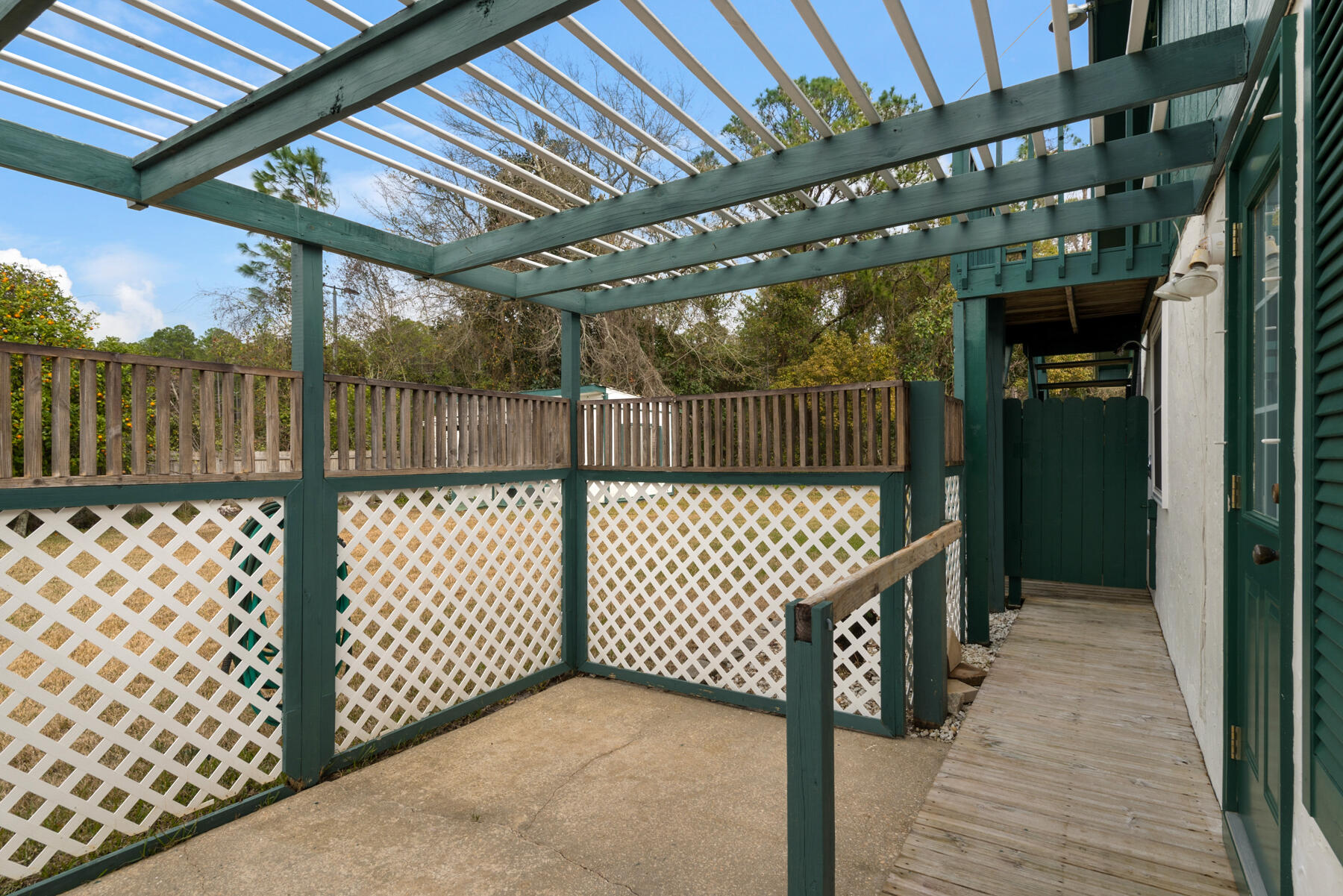 PINE GARDEN UNREC - Residential