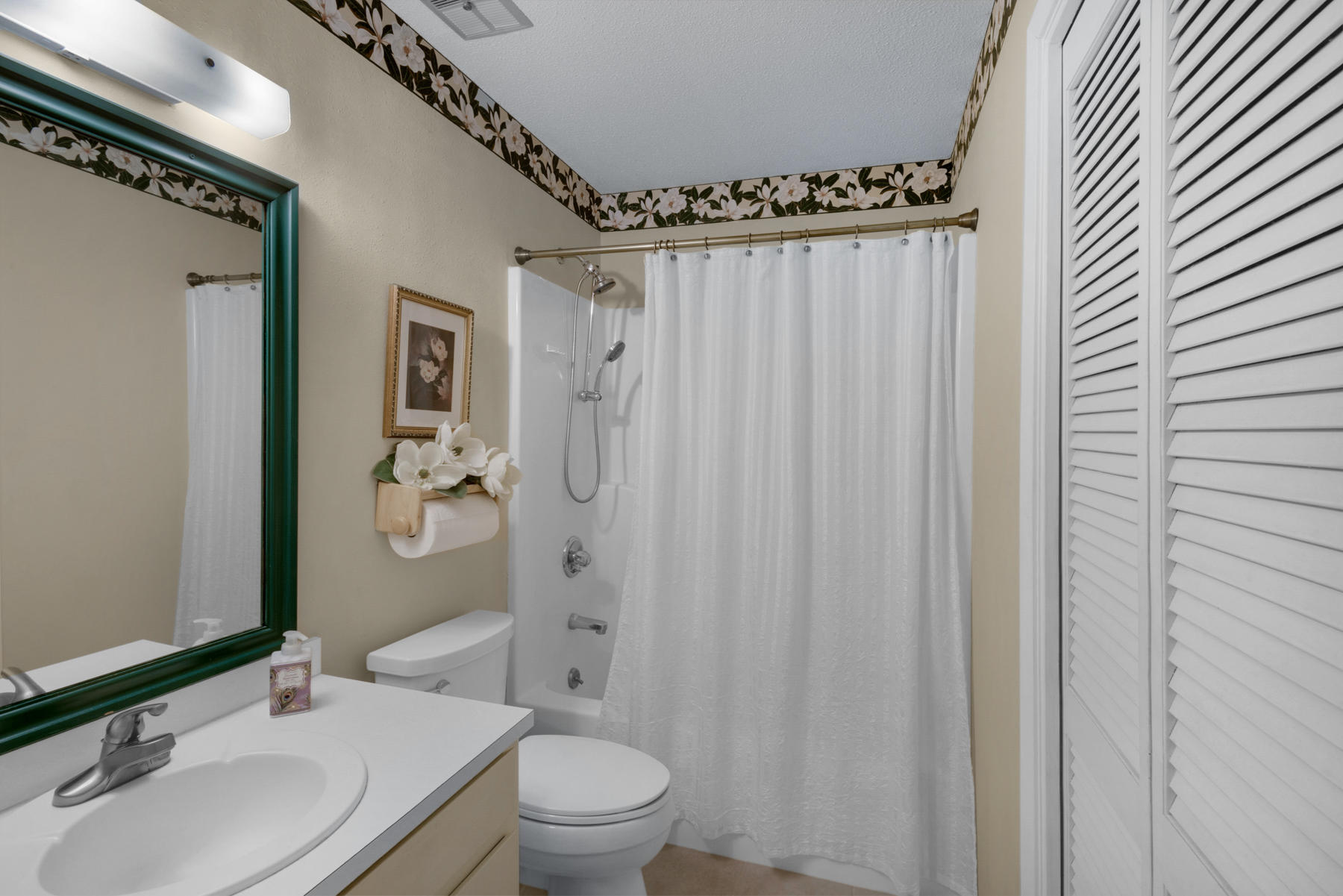 PINE GARDEN UNREC - Residential