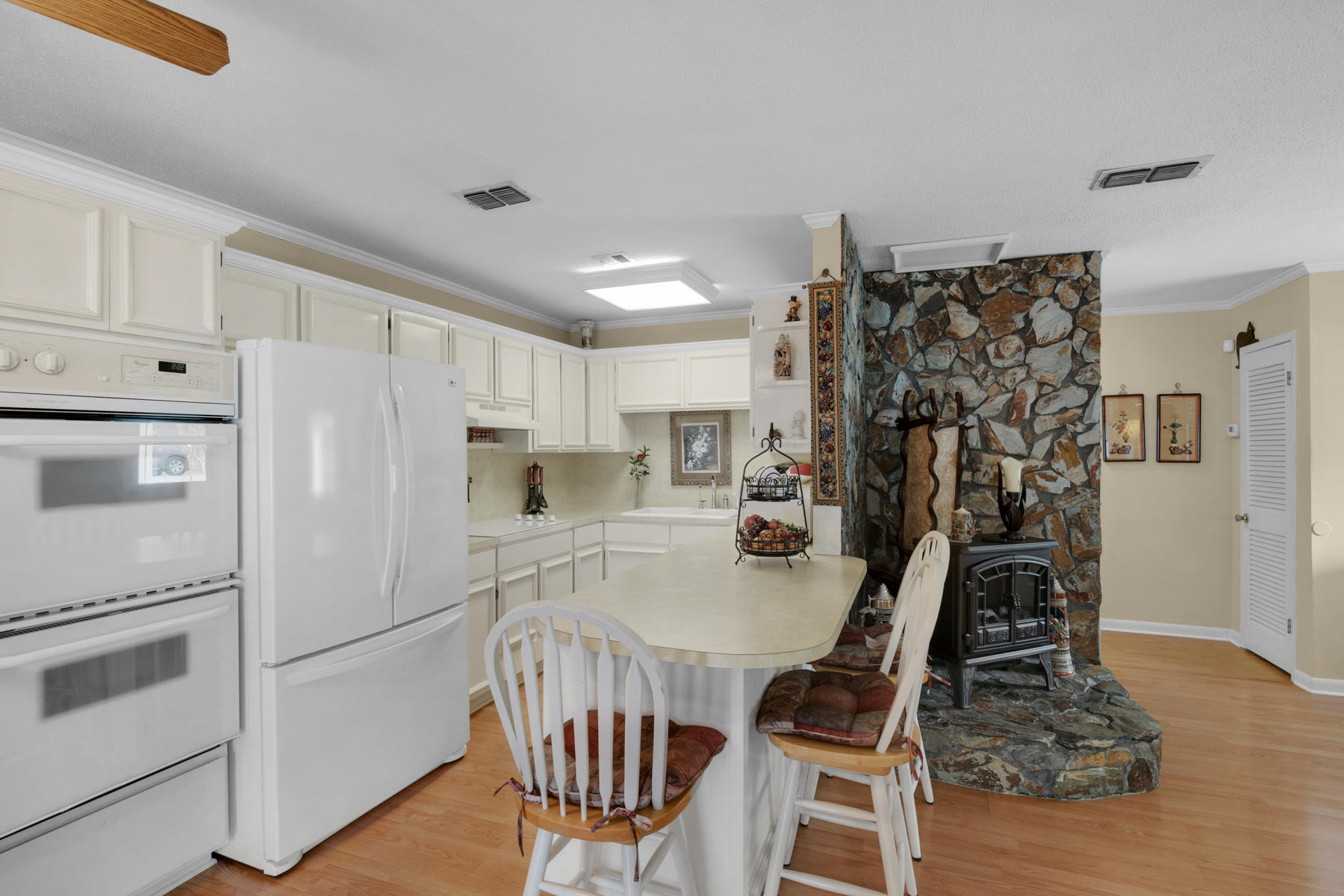 PINE GARDEN UNREC - Residential