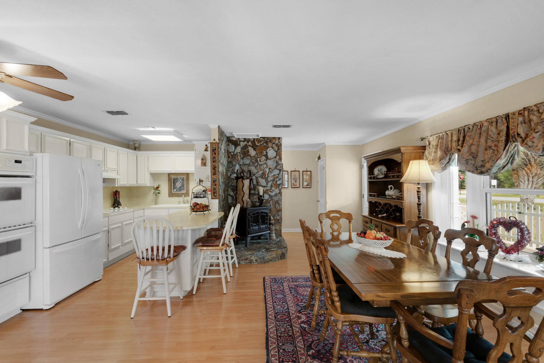 PINE GARDEN UNREC - Residential