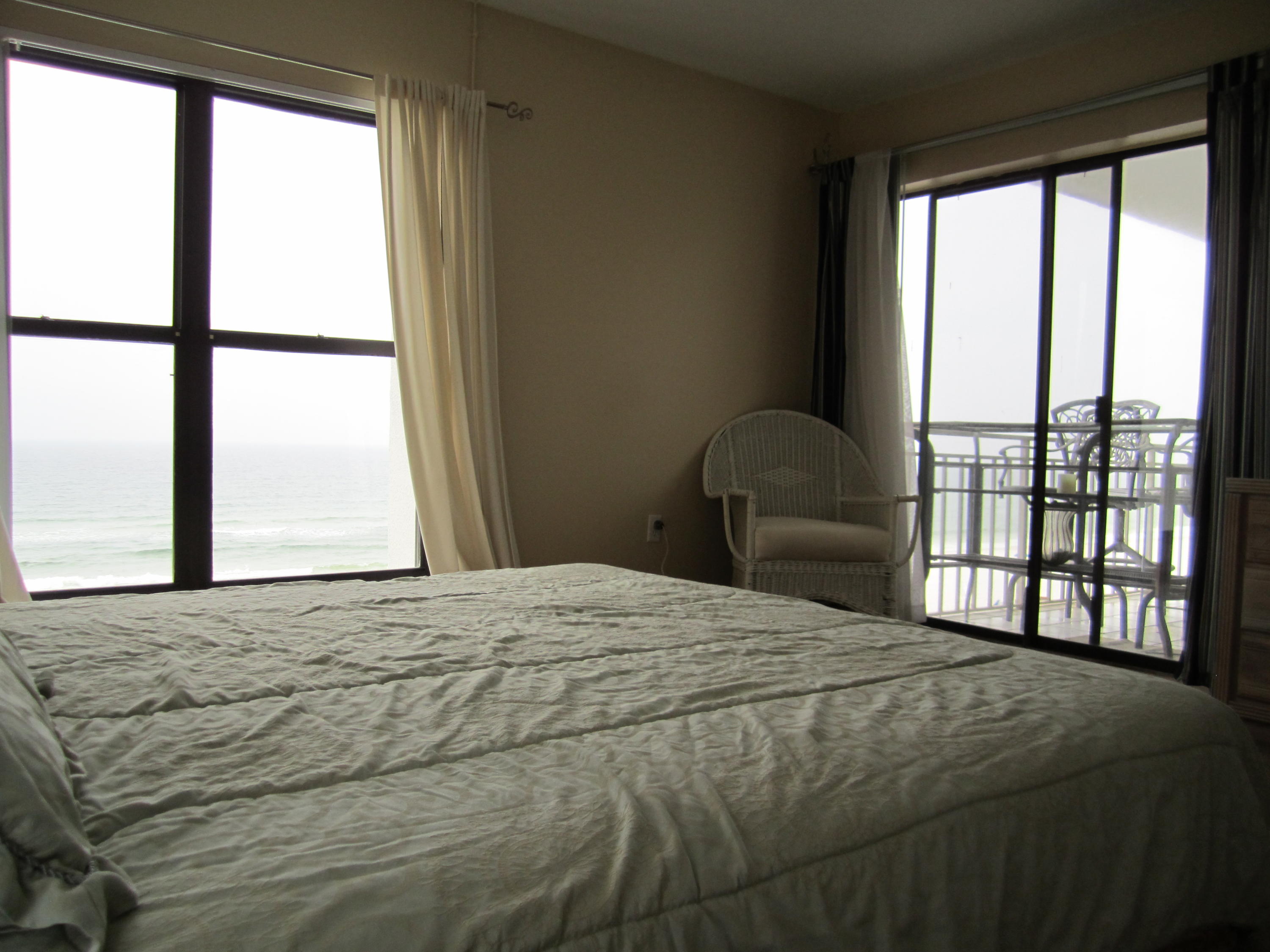 EMERALD ISLE - Residential