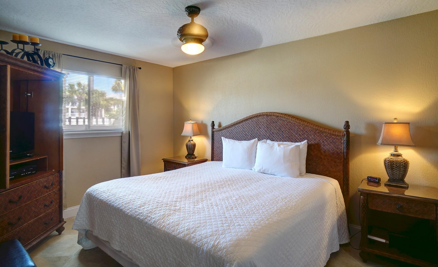 CRYSTAL SANDS CONDO - Residential