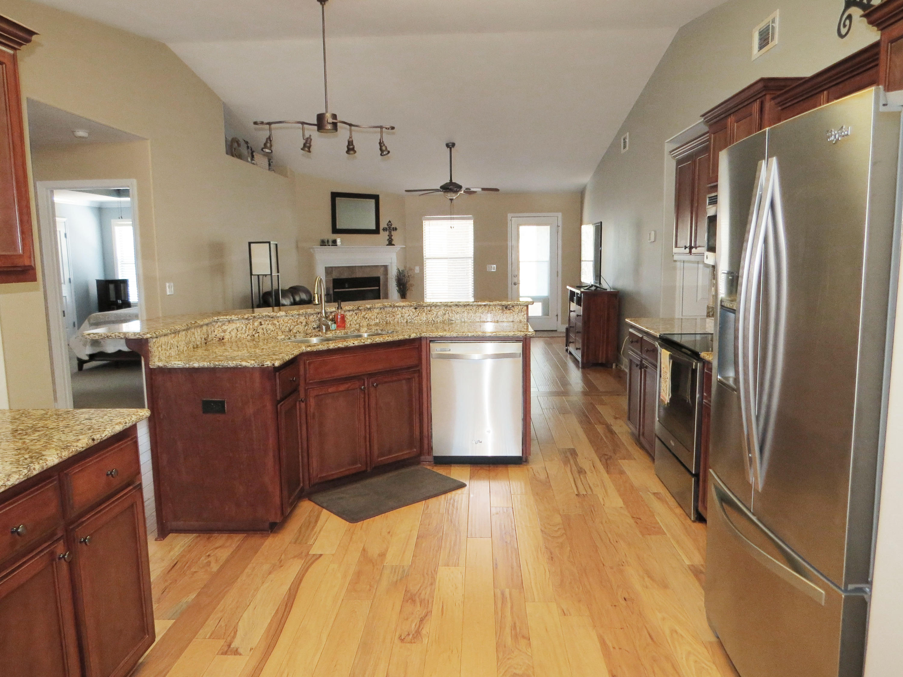 HOLLEY BY THE SEA - Residential