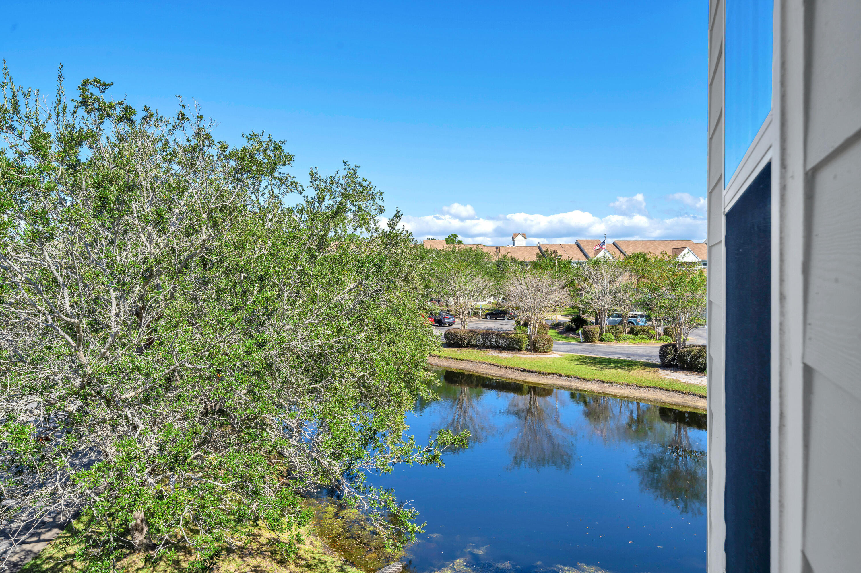 CRYSTAL COVE - Residential