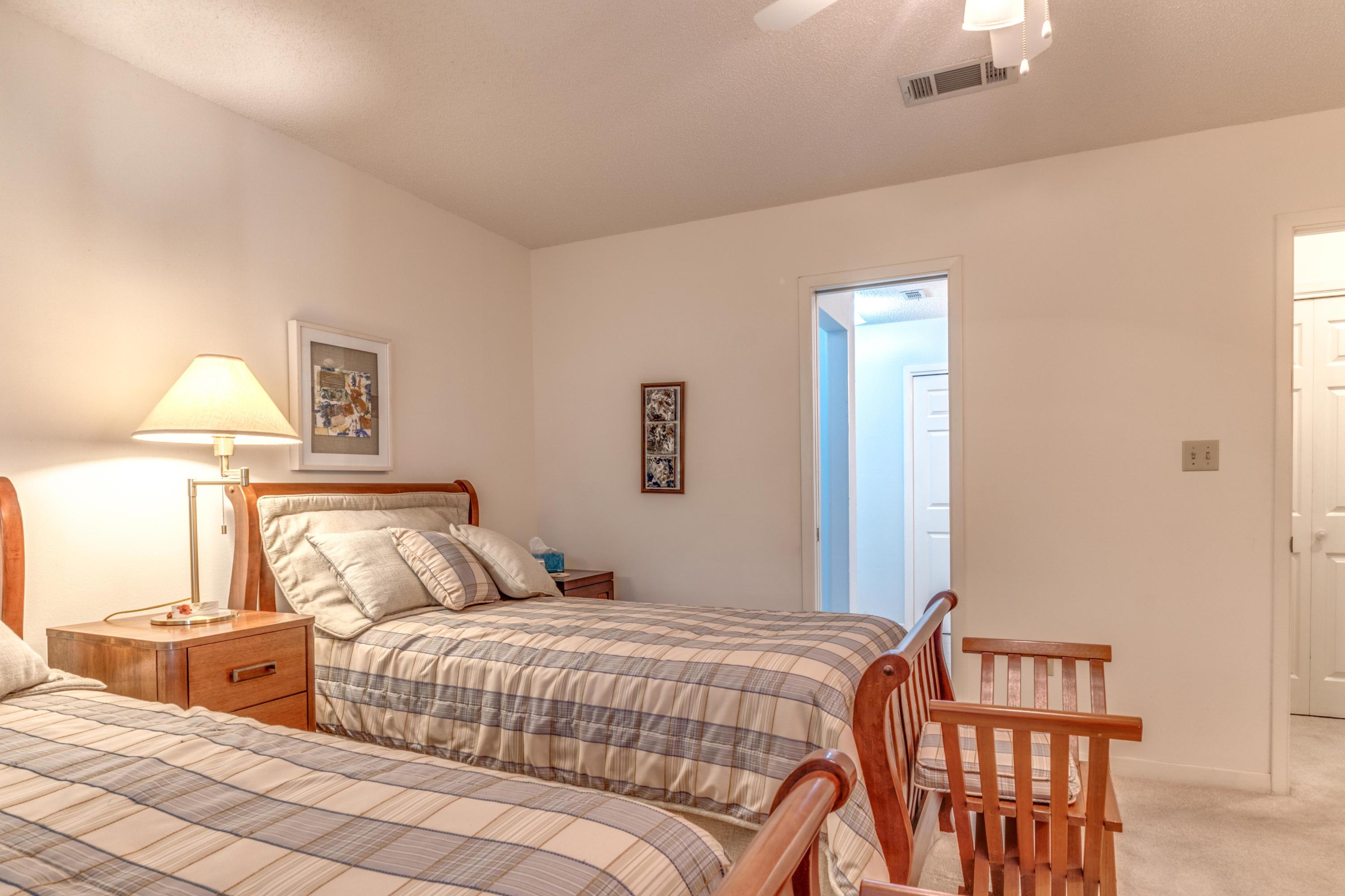 FAIRWAY LAKES PH 1 - Residential