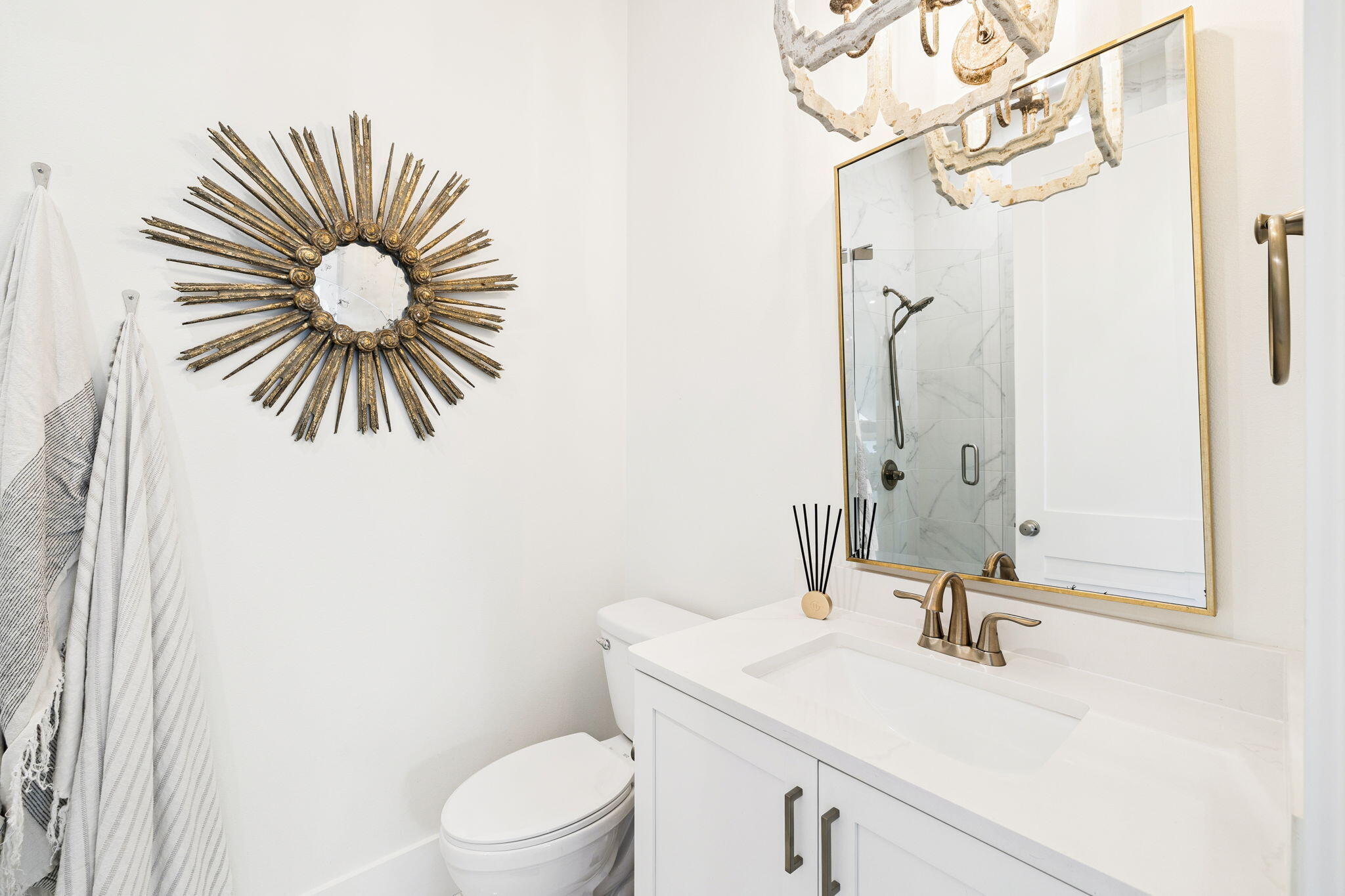 COTTAGES AT EASTERN LAKE - Residential