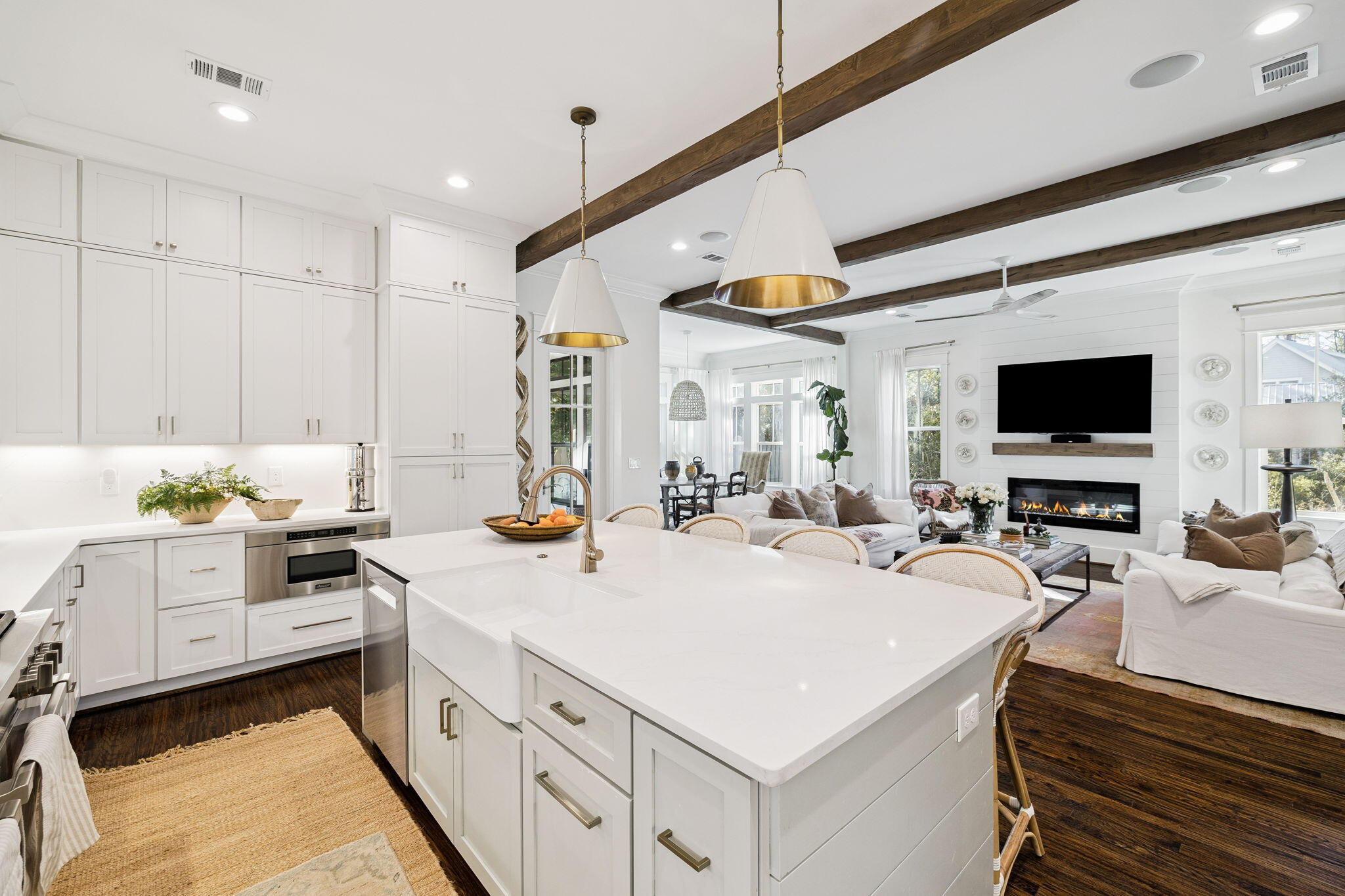 COTTAGES AT EASTERN LAKE - Residential