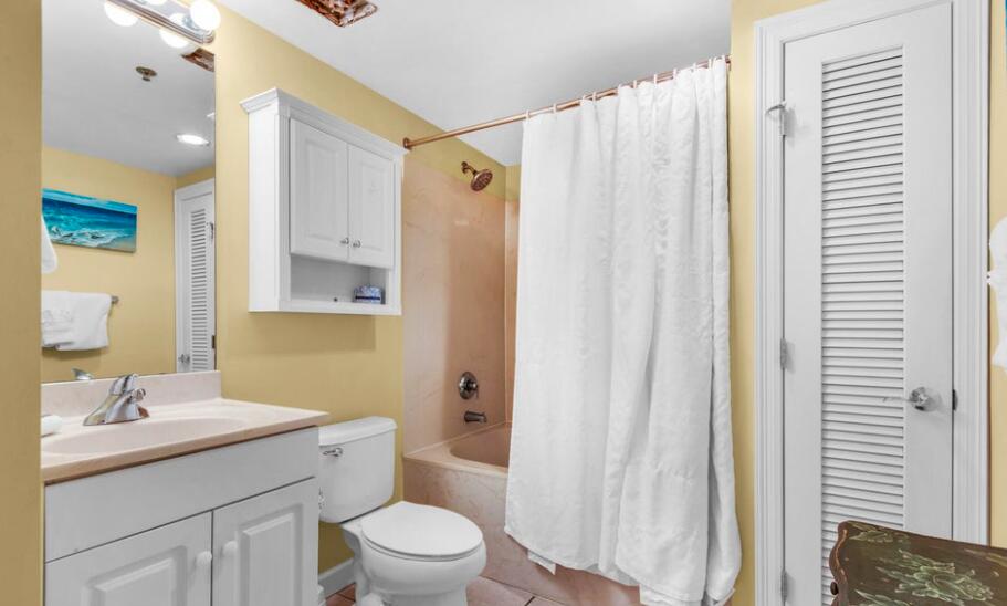 STERLING SHORES - Residential