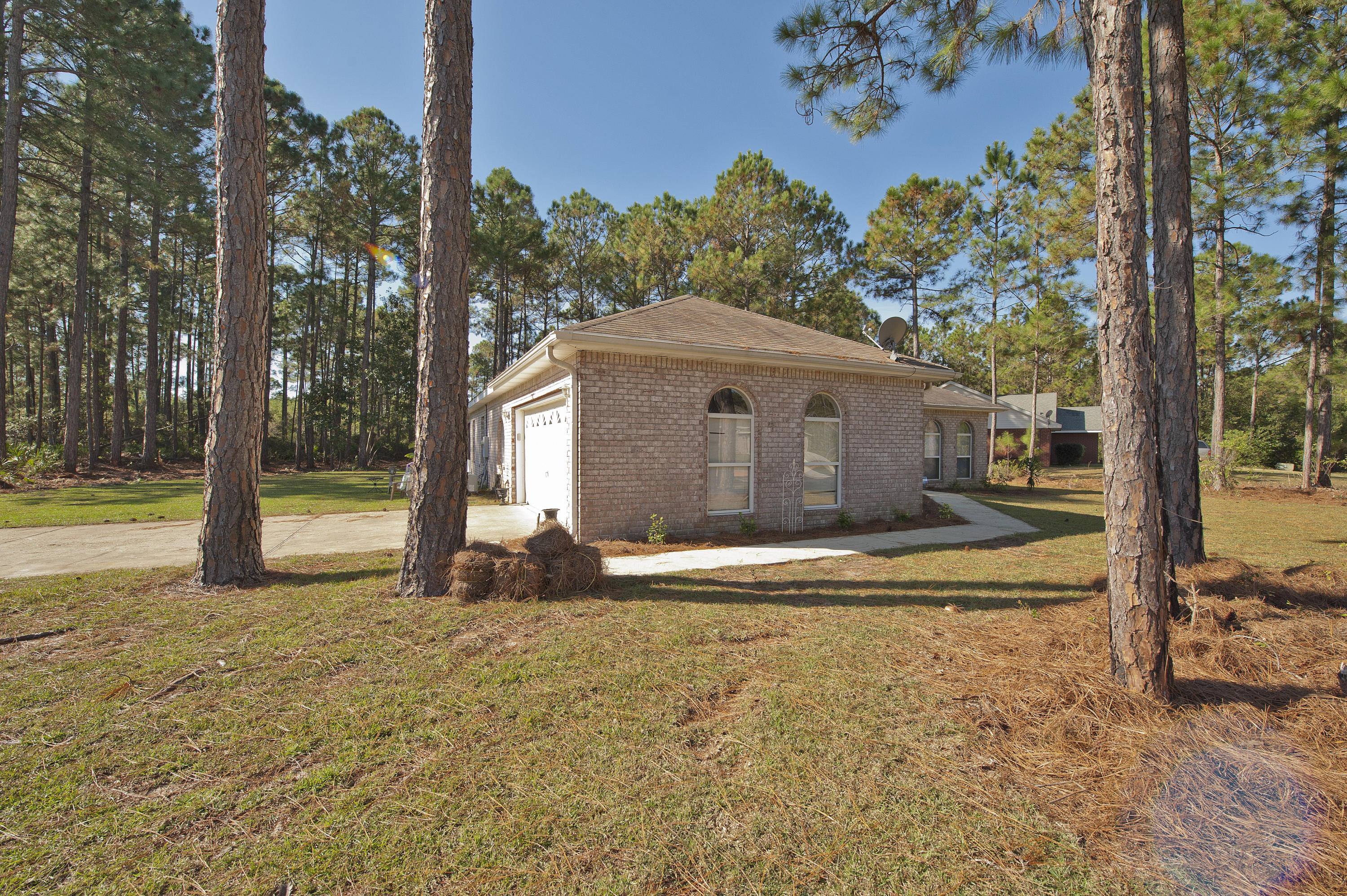 HOLLEY BY THE SEA - Residential