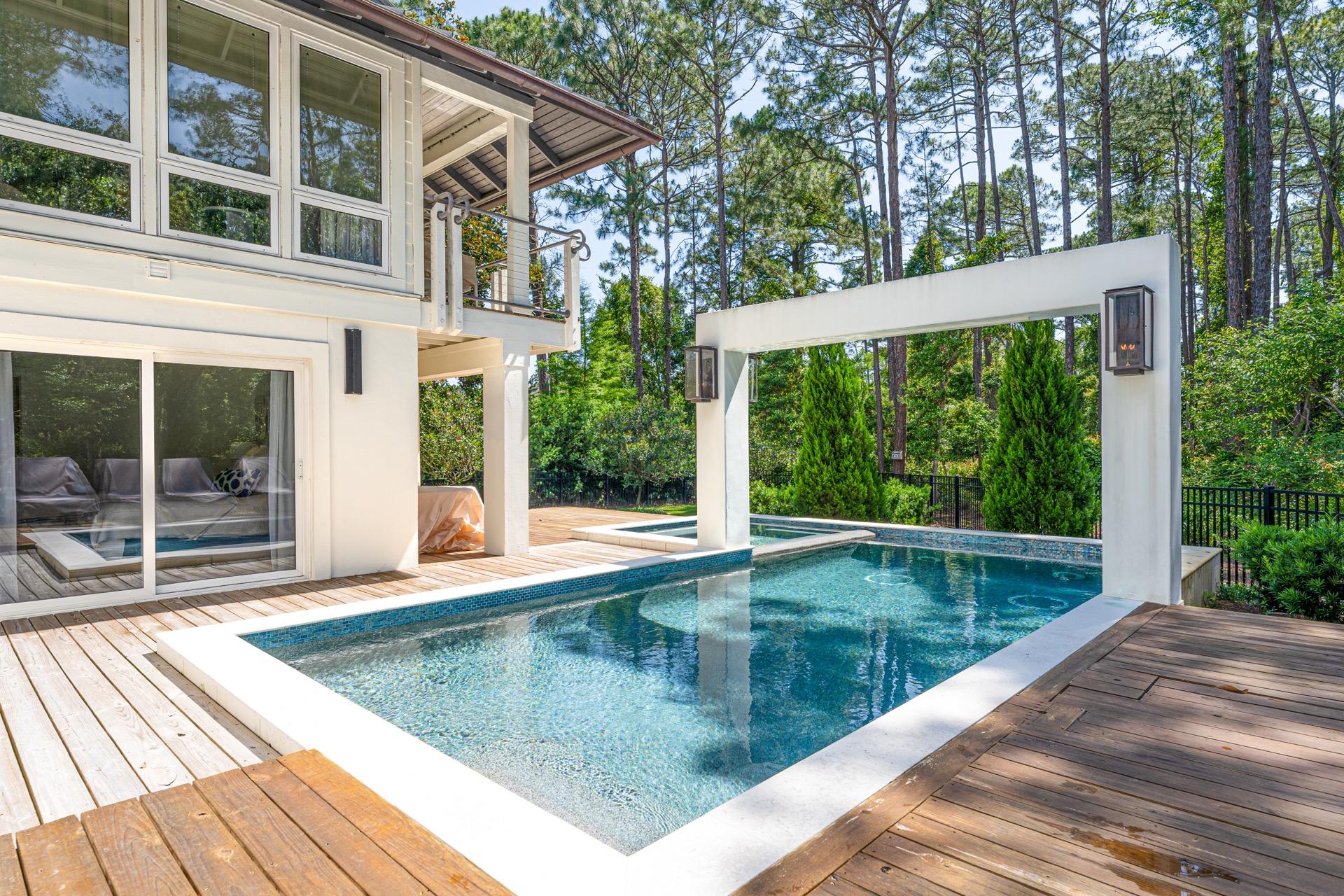 BURNT PINE - Residential