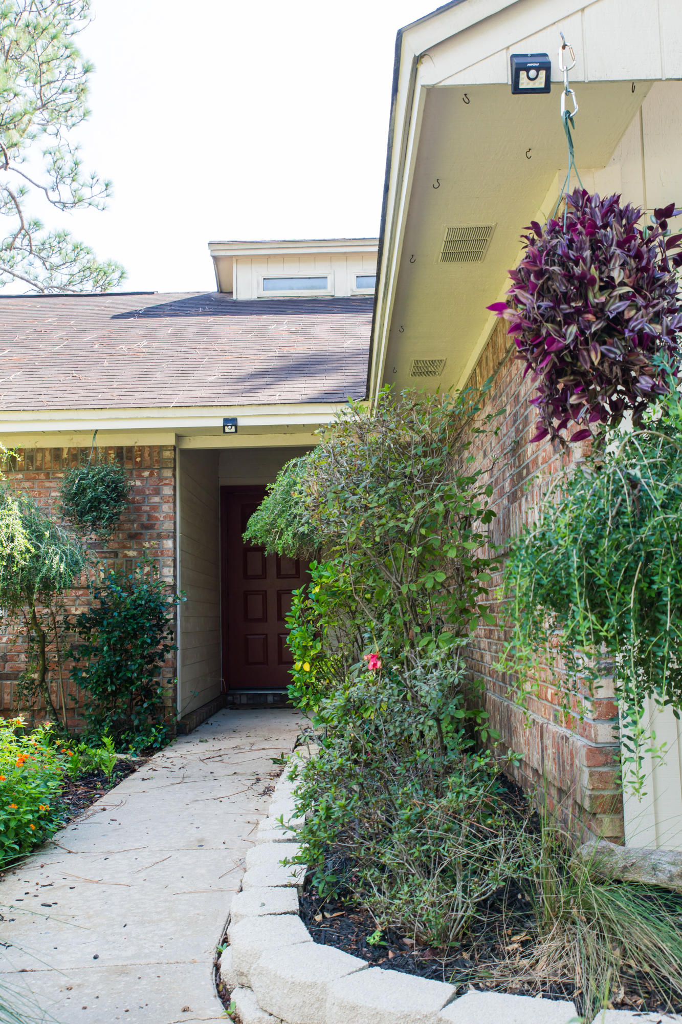 PINECREST HILLS - Residential