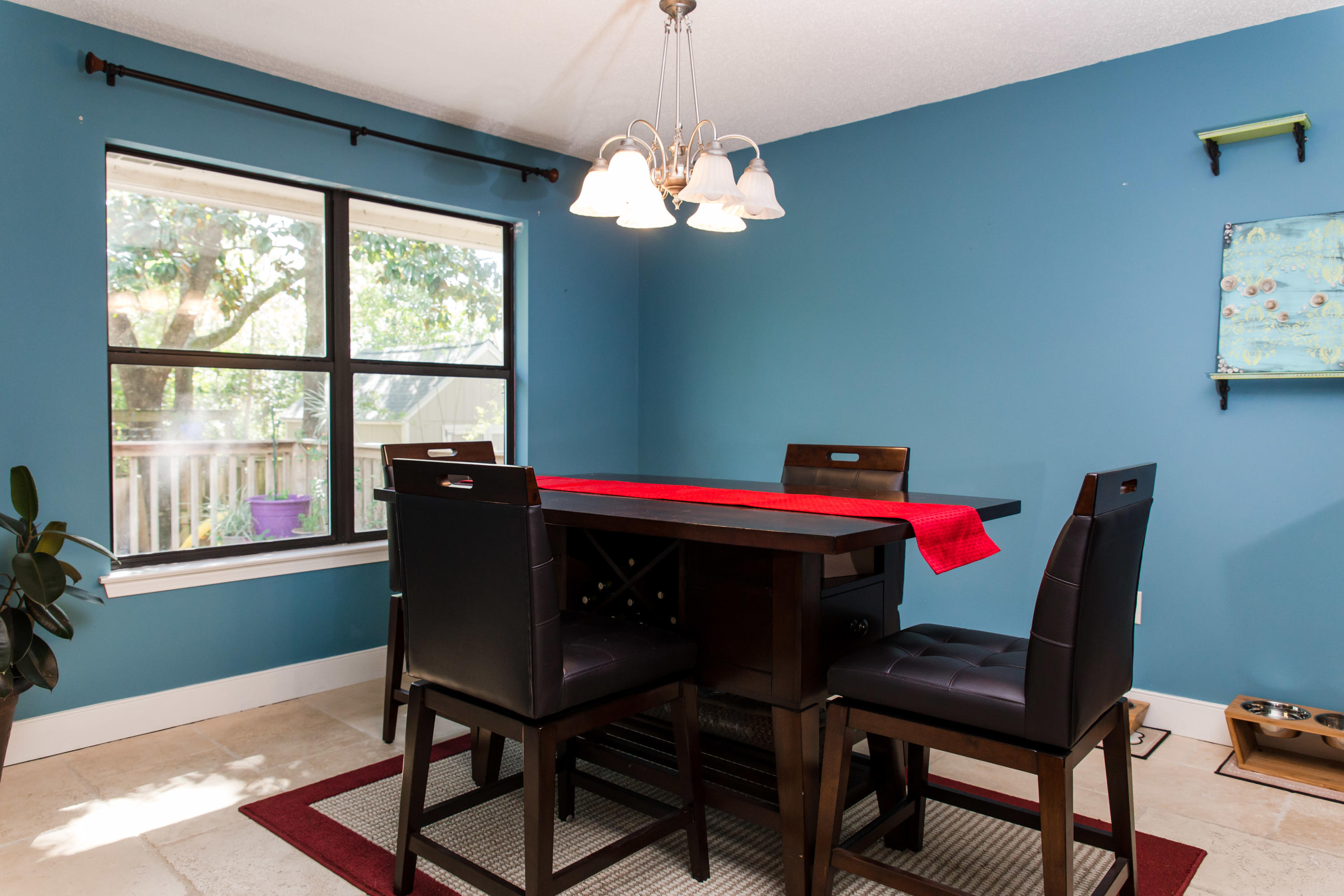 PINECREST HILLS - Residential