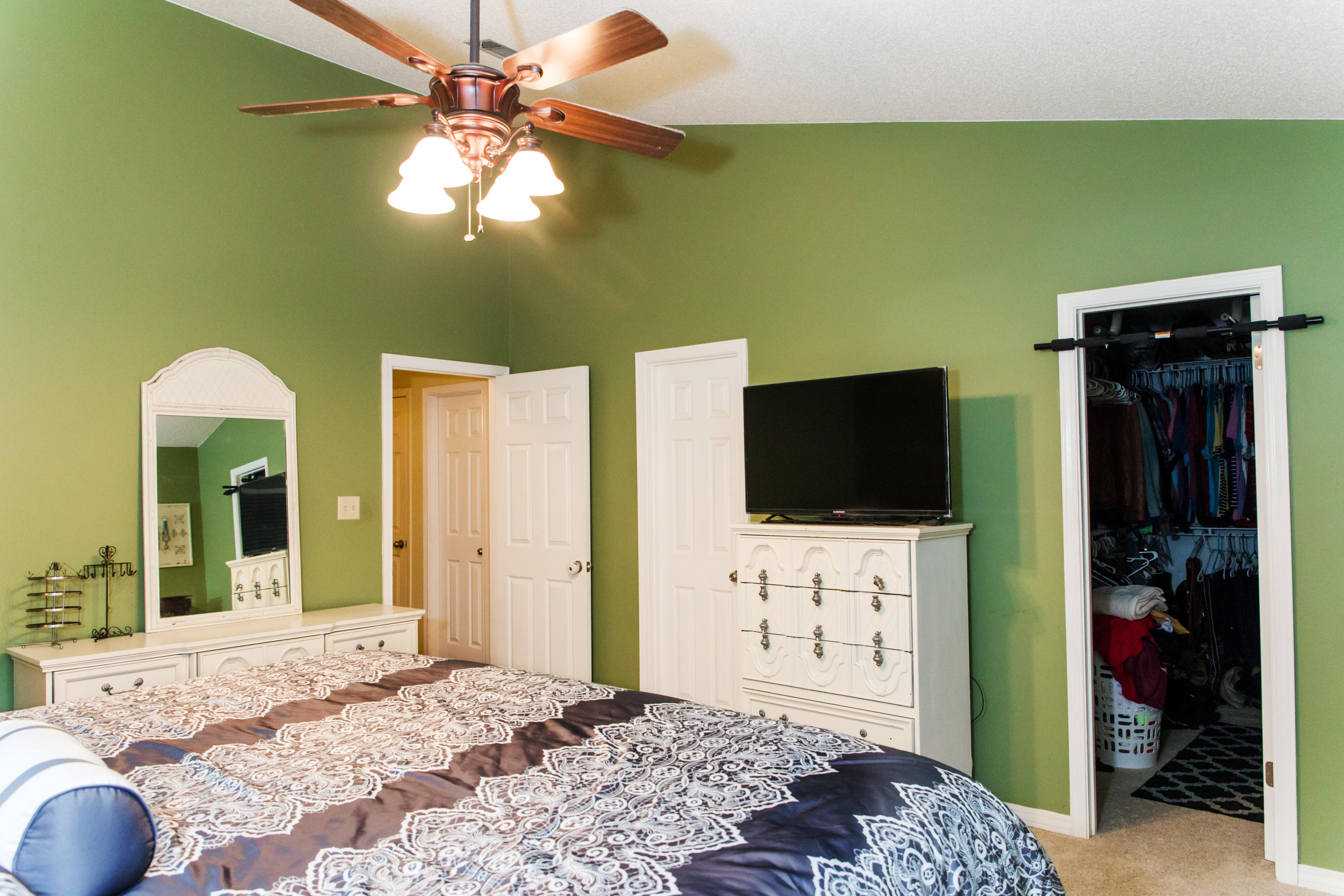 PINECREST HILLS - Residential