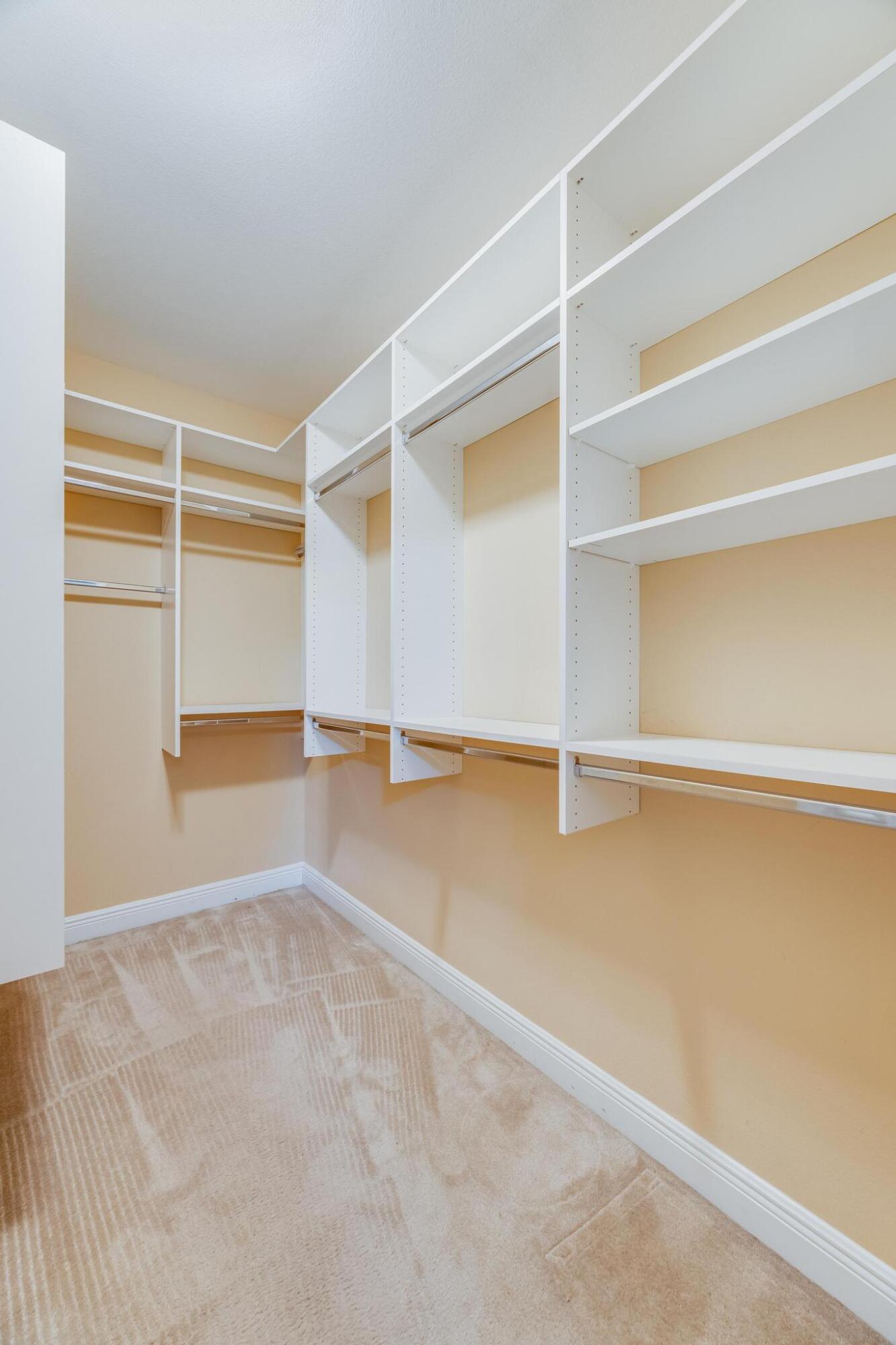 ROLLING RIDGE - Residential