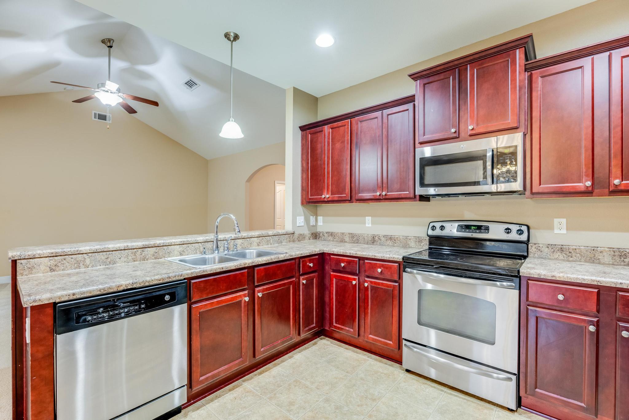 ROLLING RIDGE - Residential