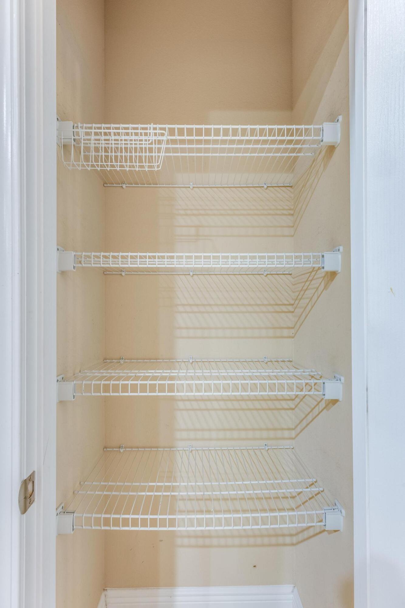 ROLLING RIDGE - Residential