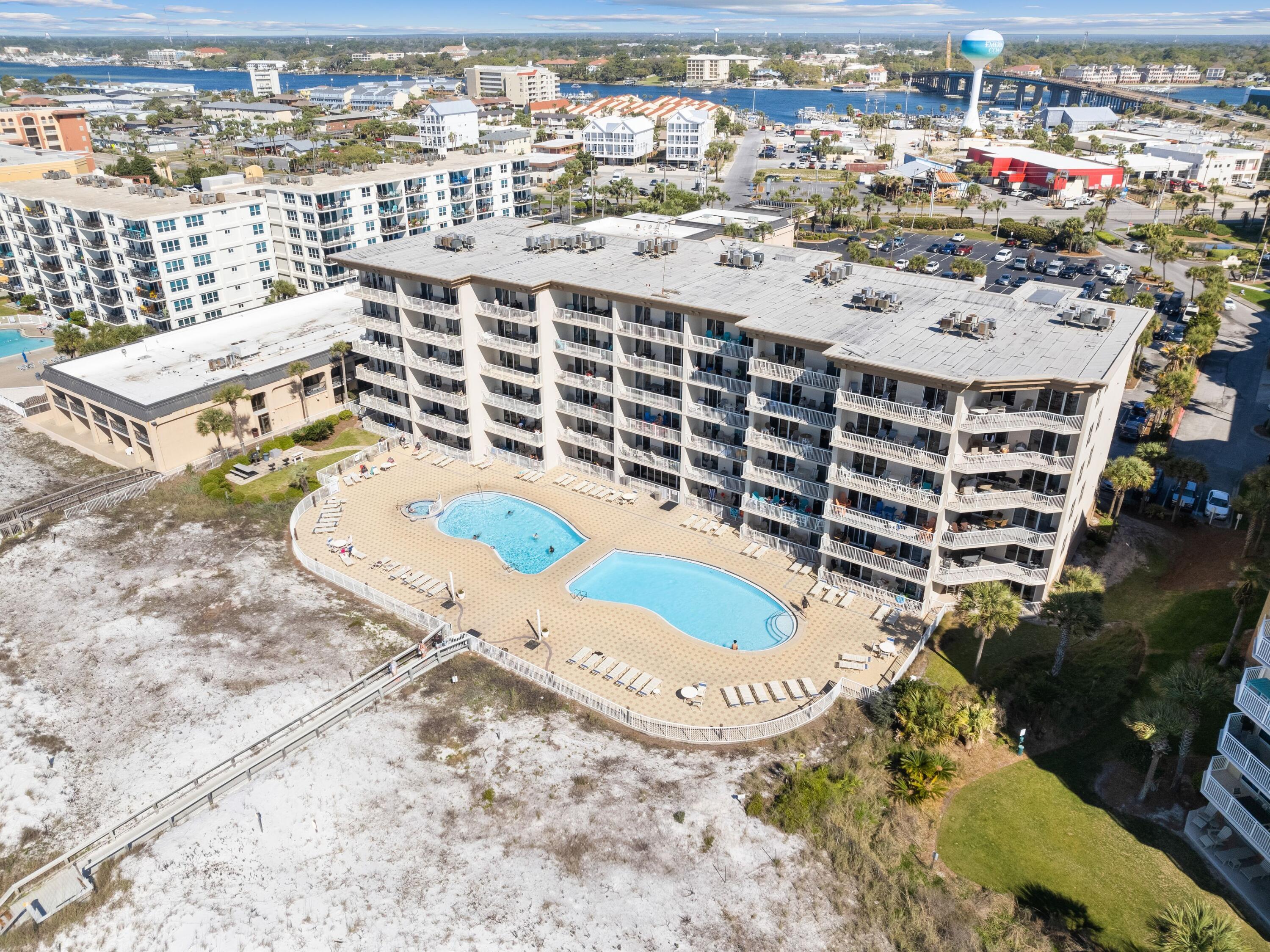 1111 Santa Rosa Boulevard 101