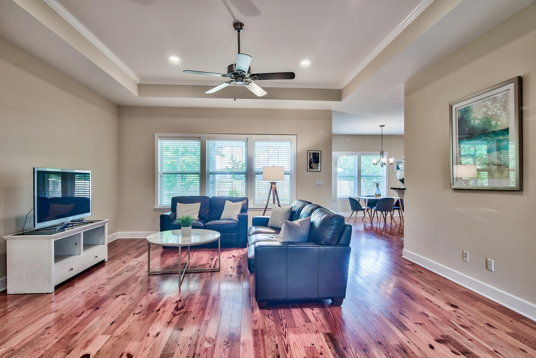 PELICAN BAY S/D - Residential