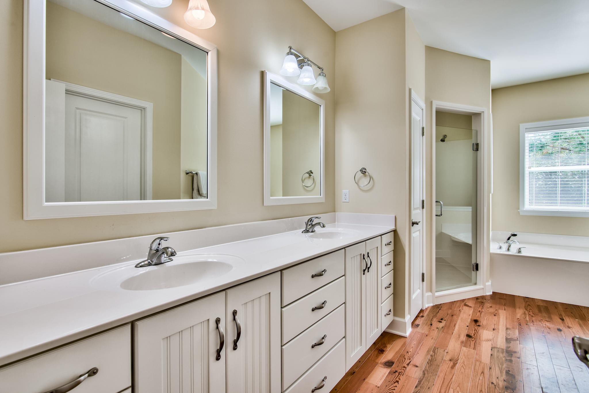 PELICAN BAY S/D - Residential