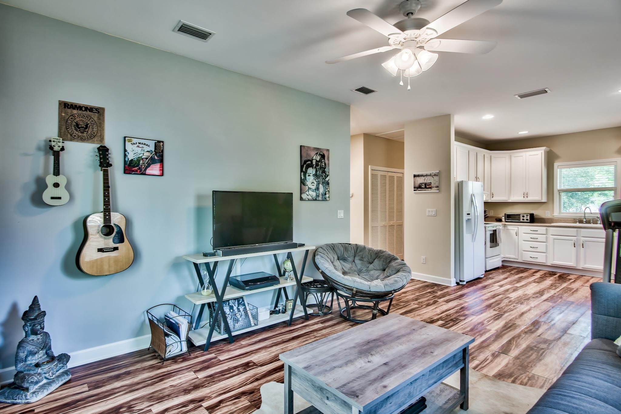 PELICAN BAY S/D - Residential