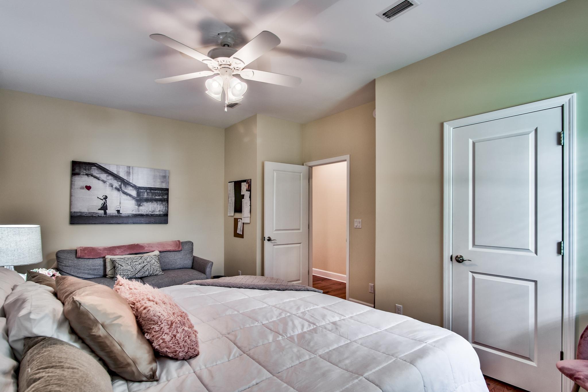 PELICAN BAY S/D - Residential