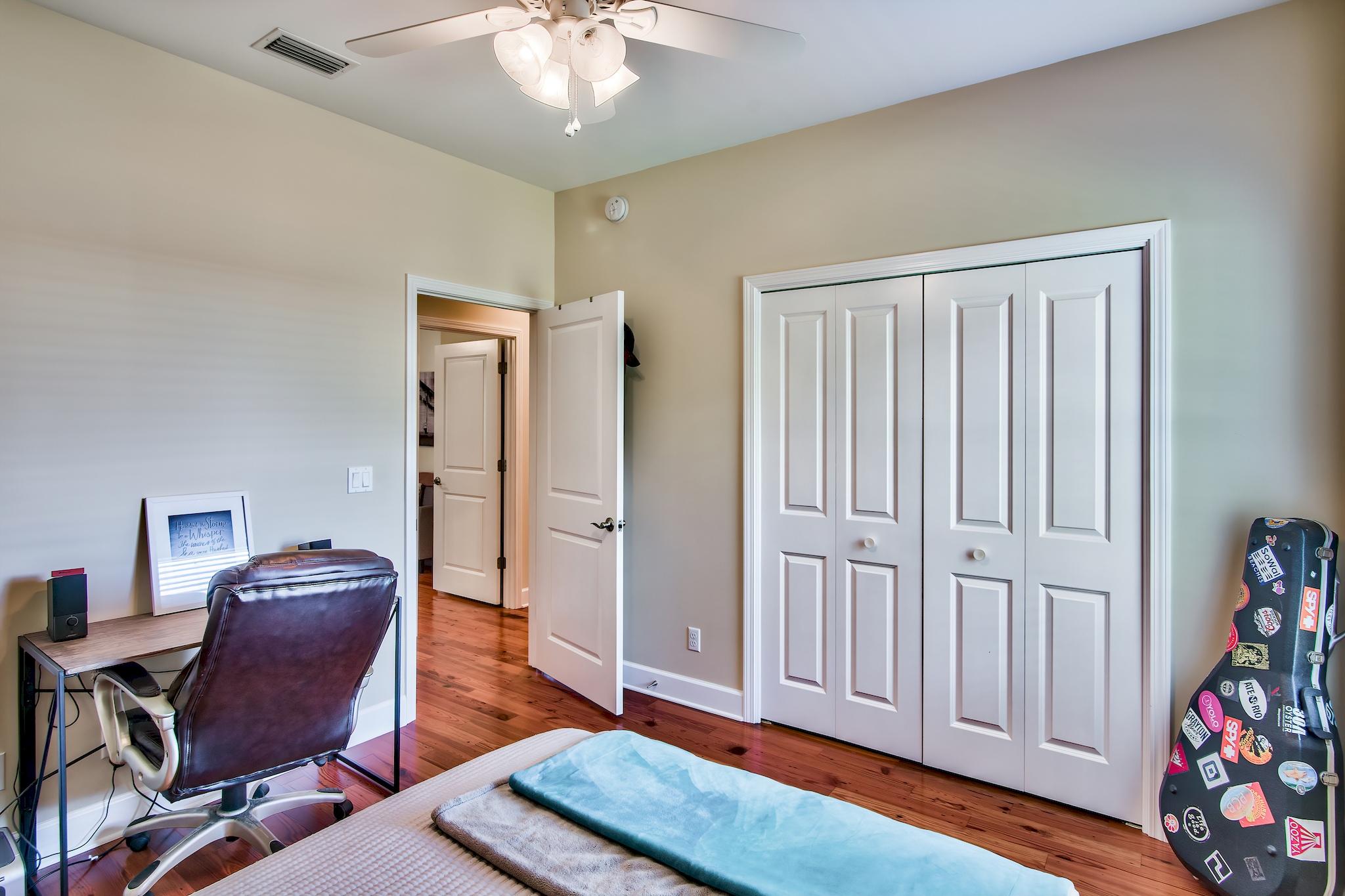 PELICAN BAY S/D - Residential