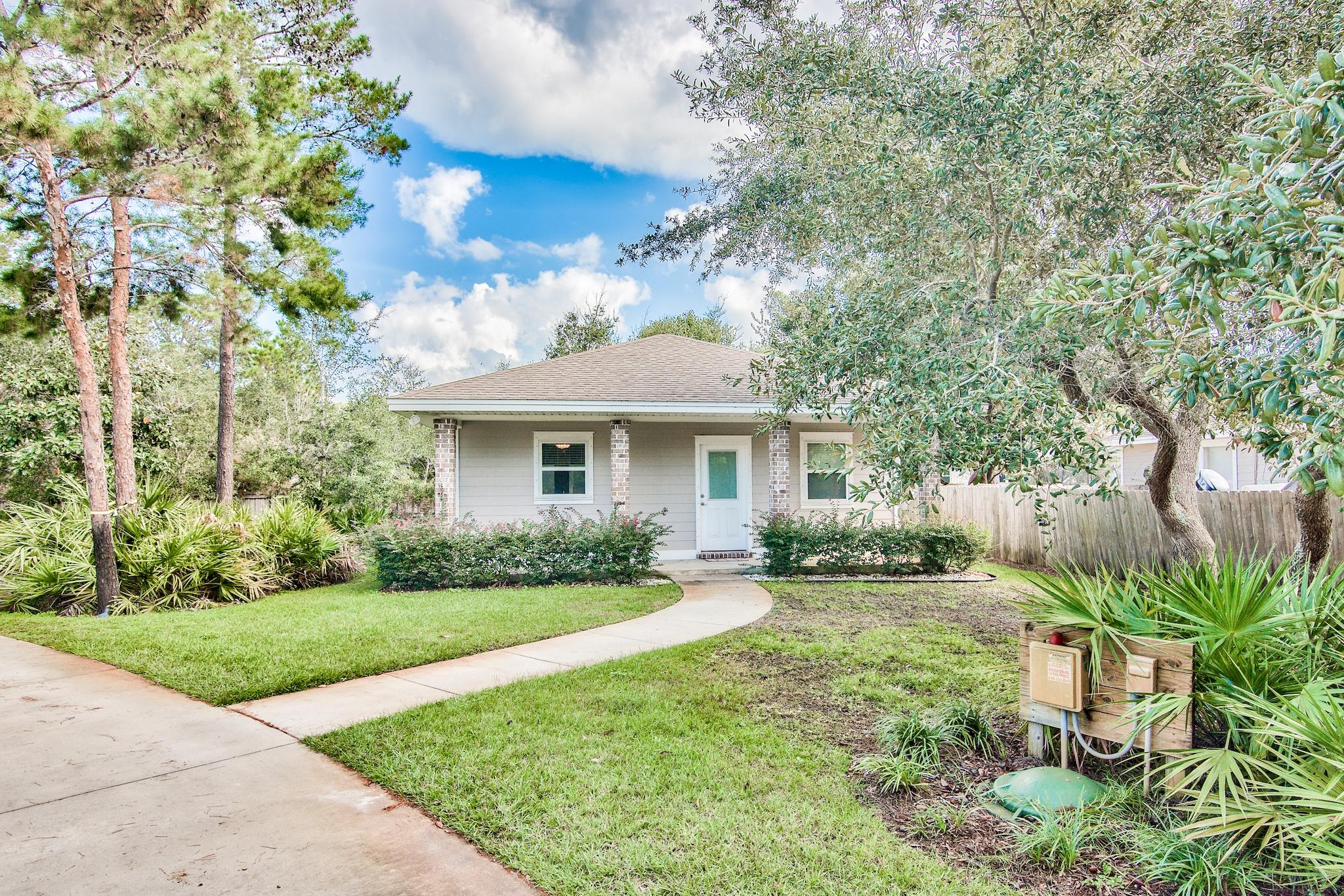 PELICAN BAY S/D - Residential