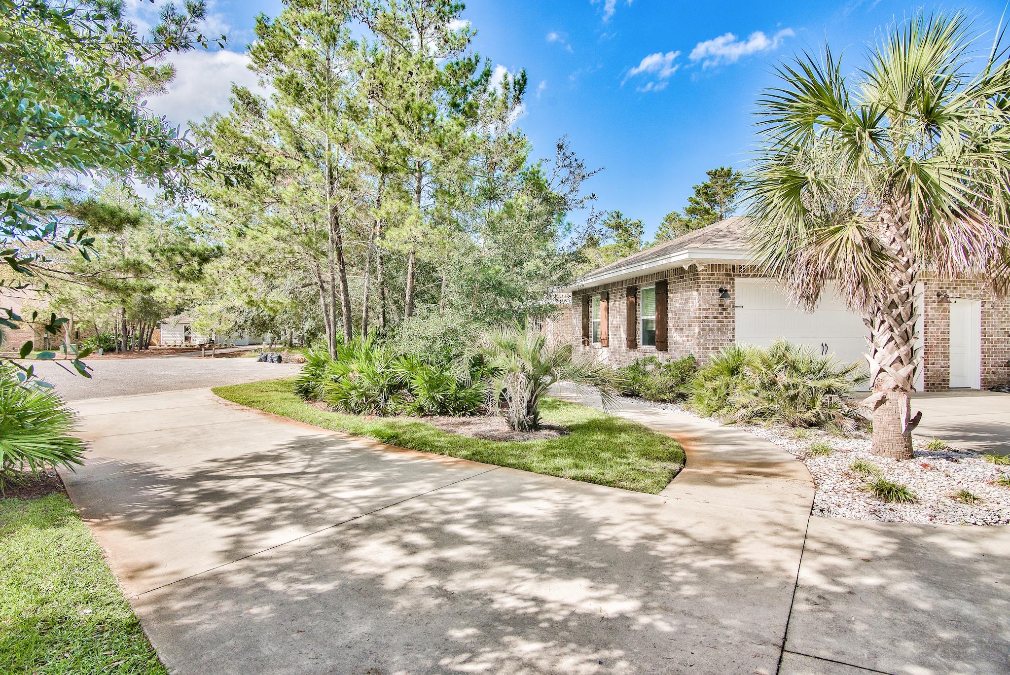 PELICAN BAY S/D - Residential