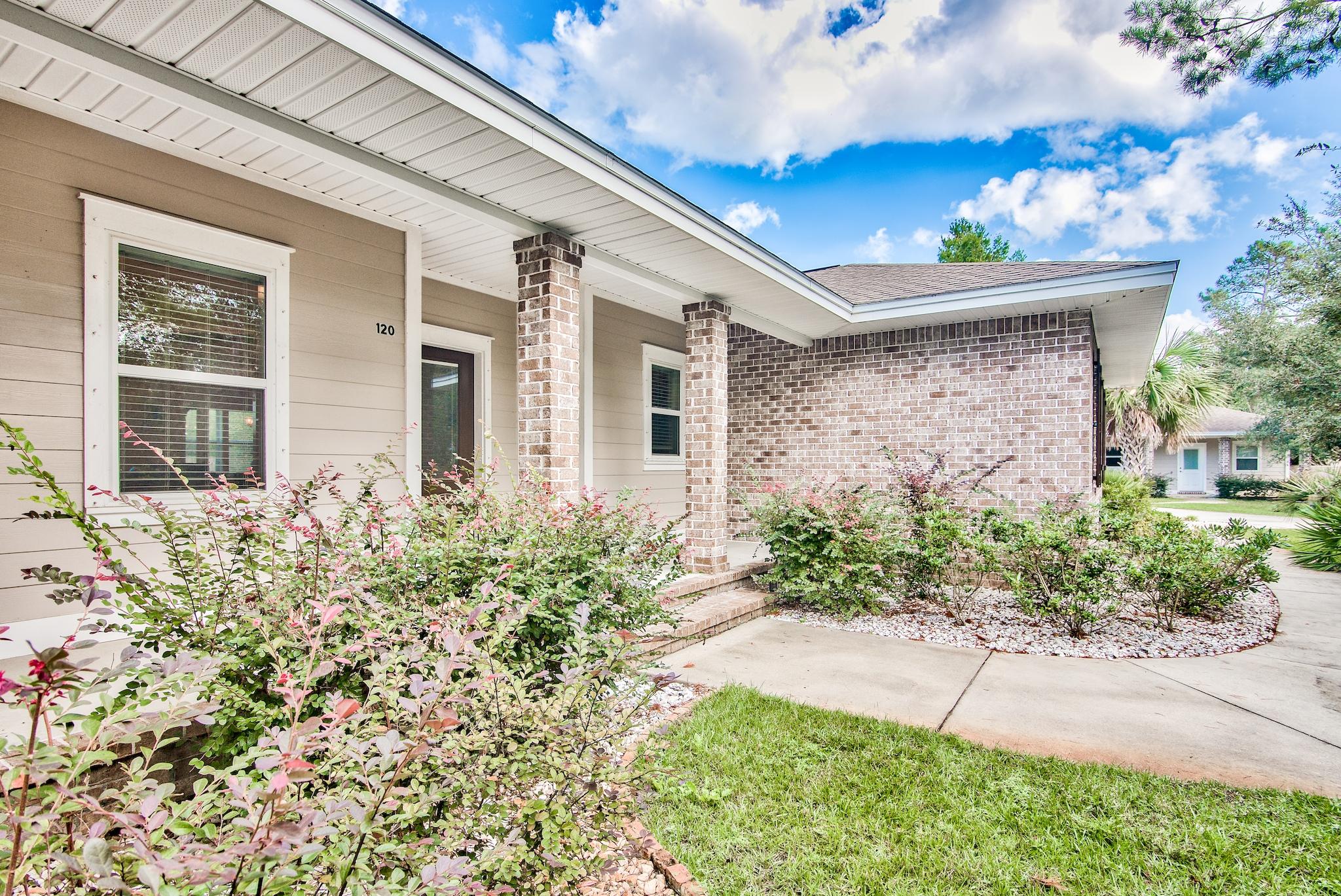 PELICAN BAY S/D - Residential