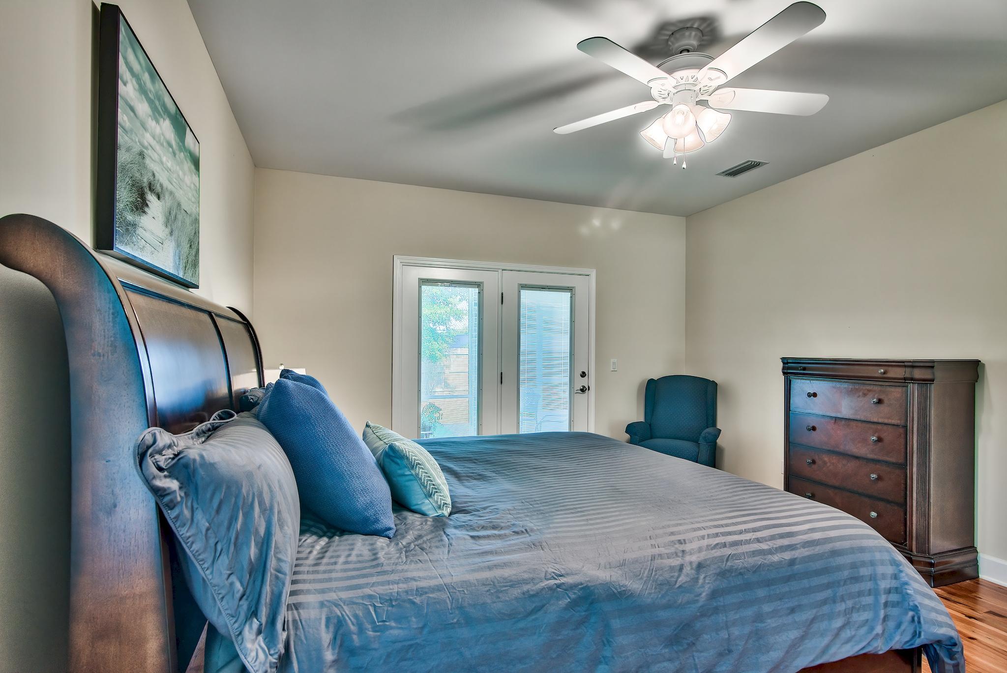 PELICAN BAY S/D - Residential