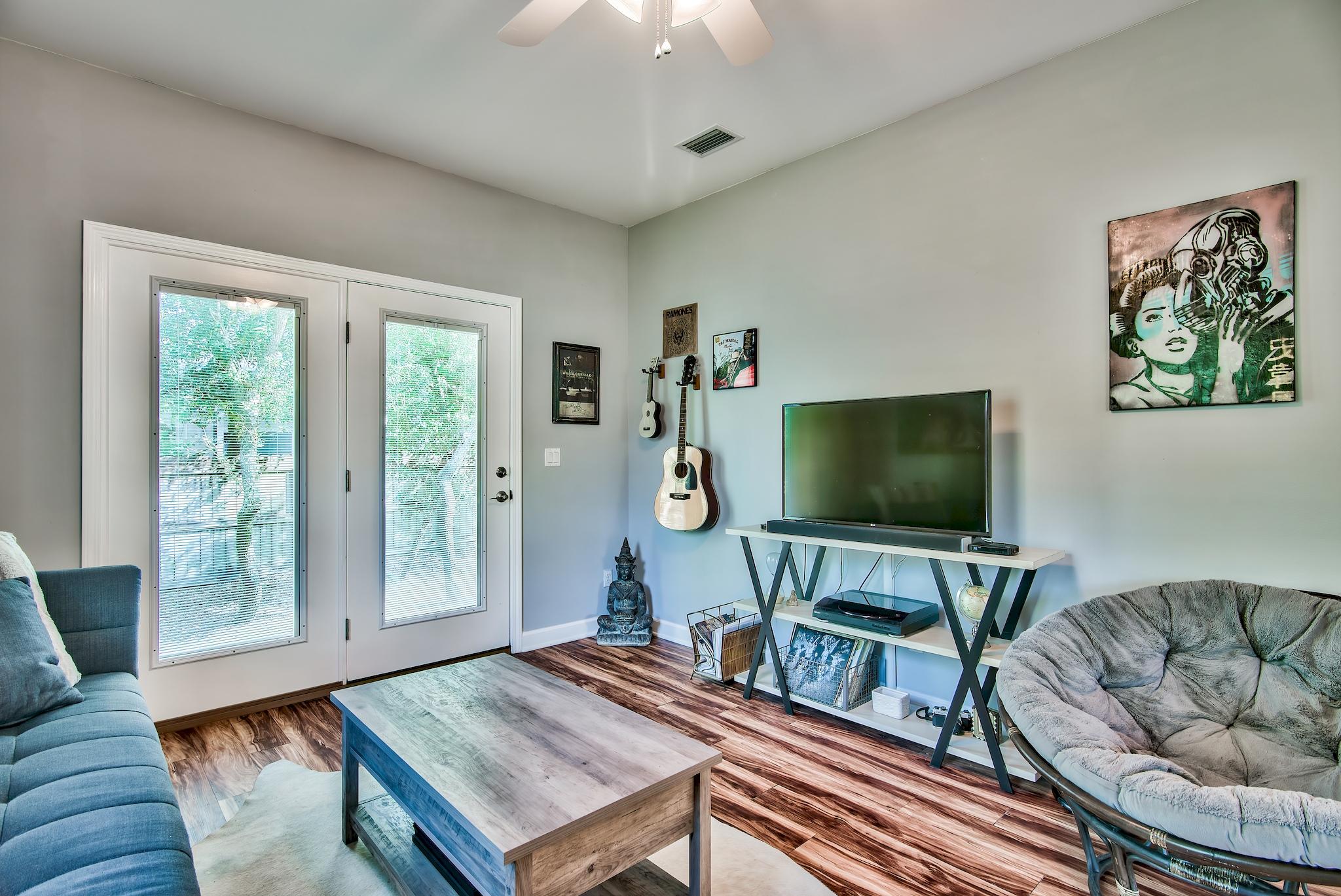 PELICAN BAY S/D - Residential