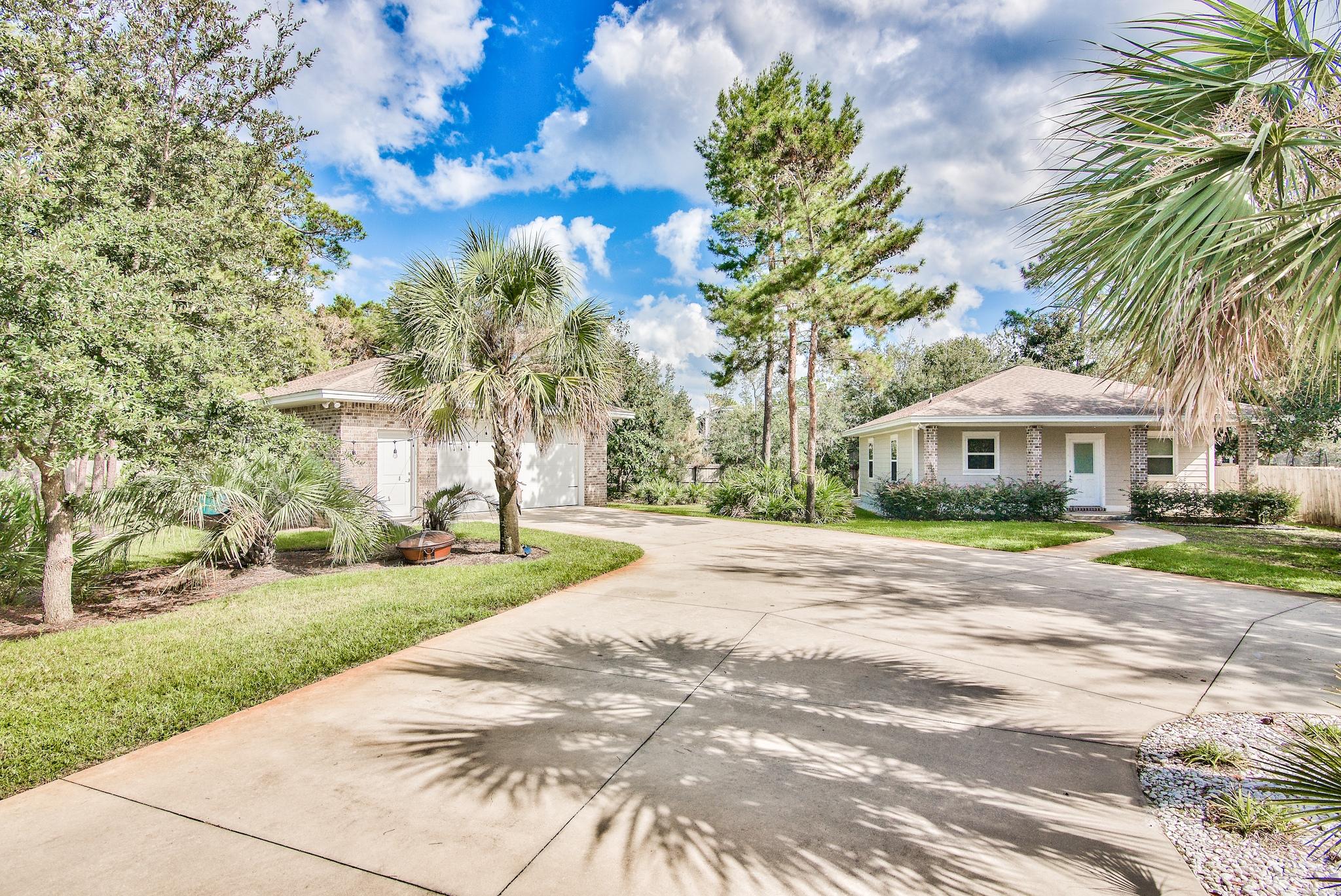 PELICAN BAY S/D - Residential