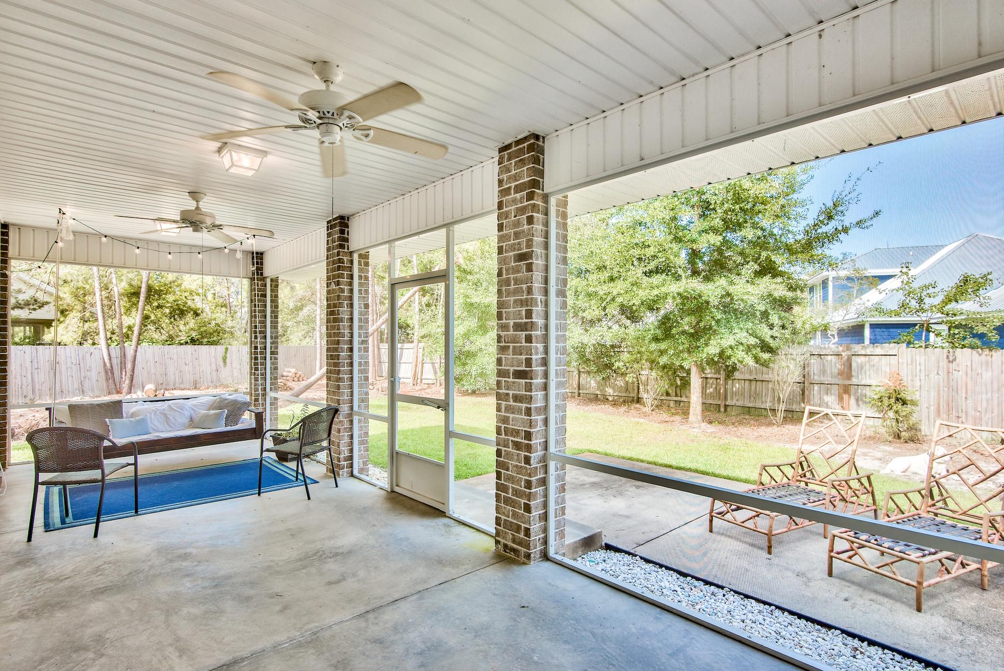 PELICAN BAY S/D - Residential