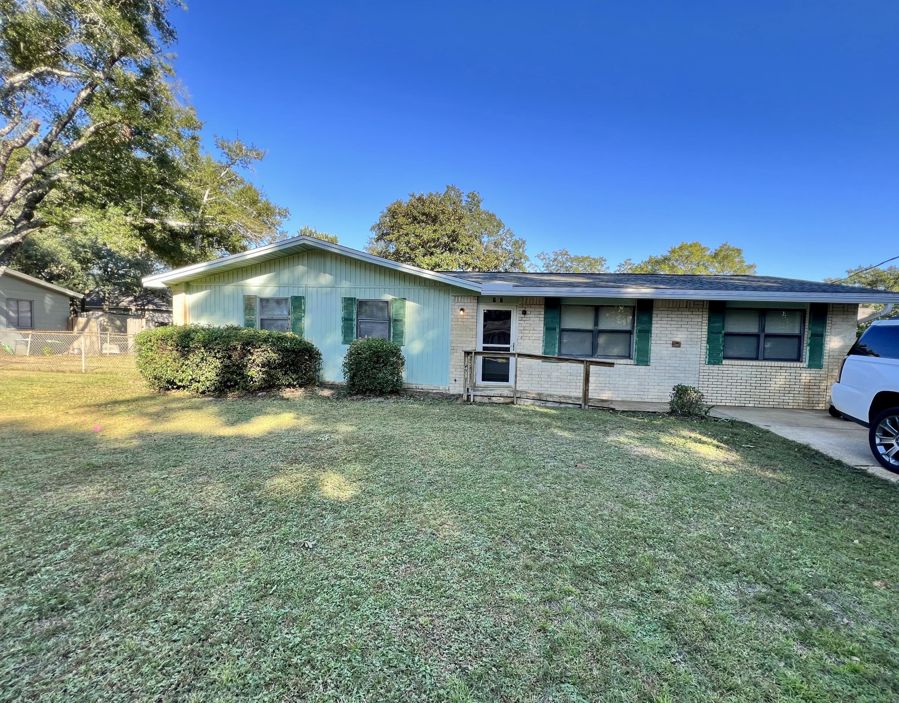 PARISH EST RE-PLAT LOT 6 BLK A - Residential