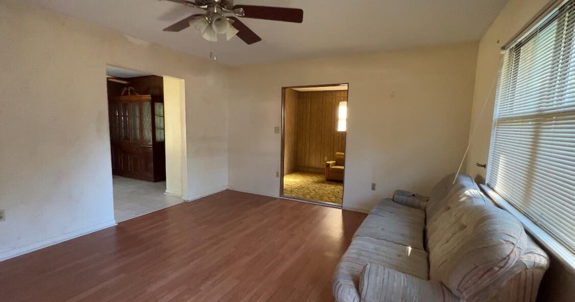 PARISH EST RE-PLAT LOT 6 BLK A - Residential