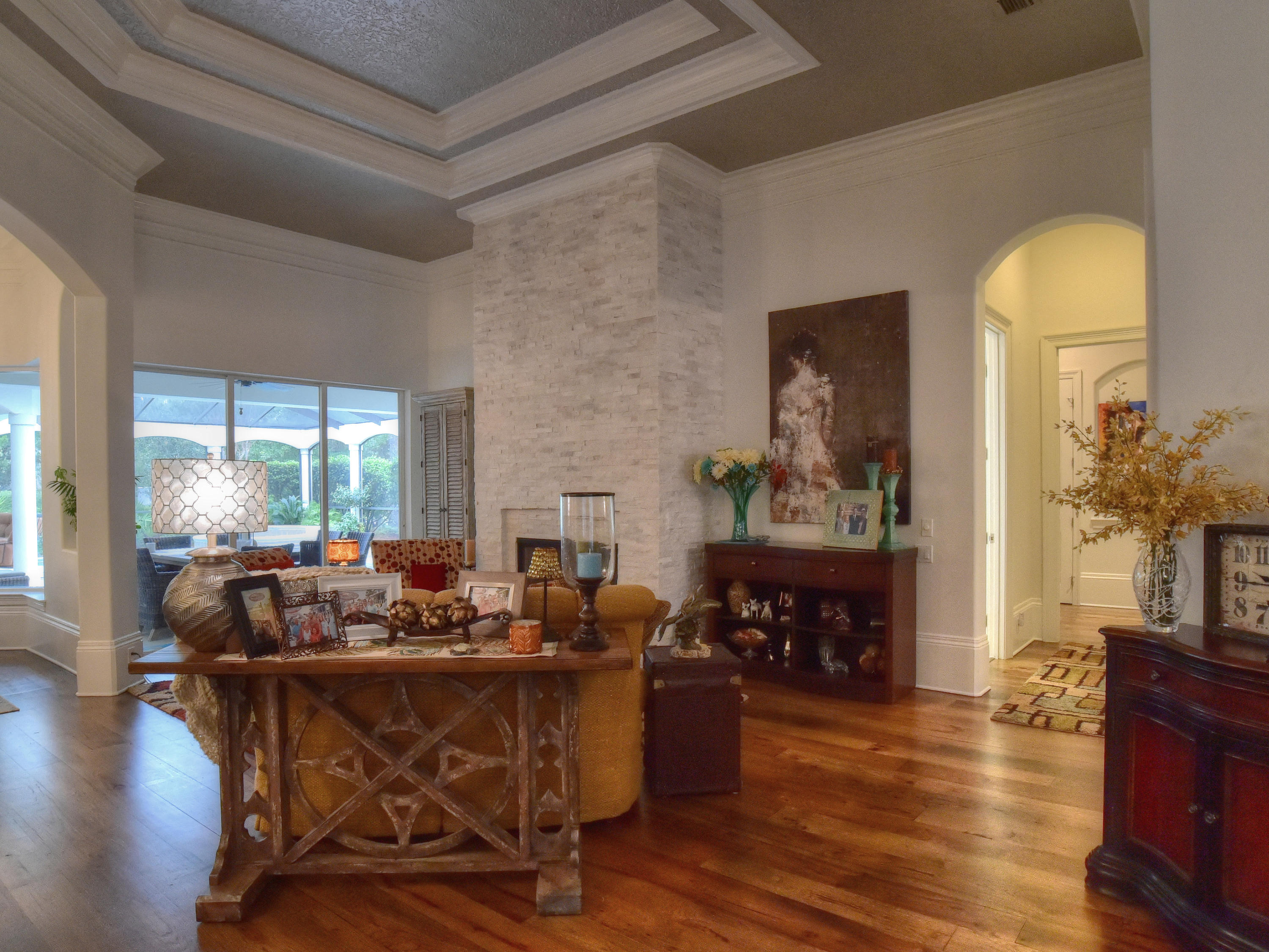 BURNT PINE - Residential