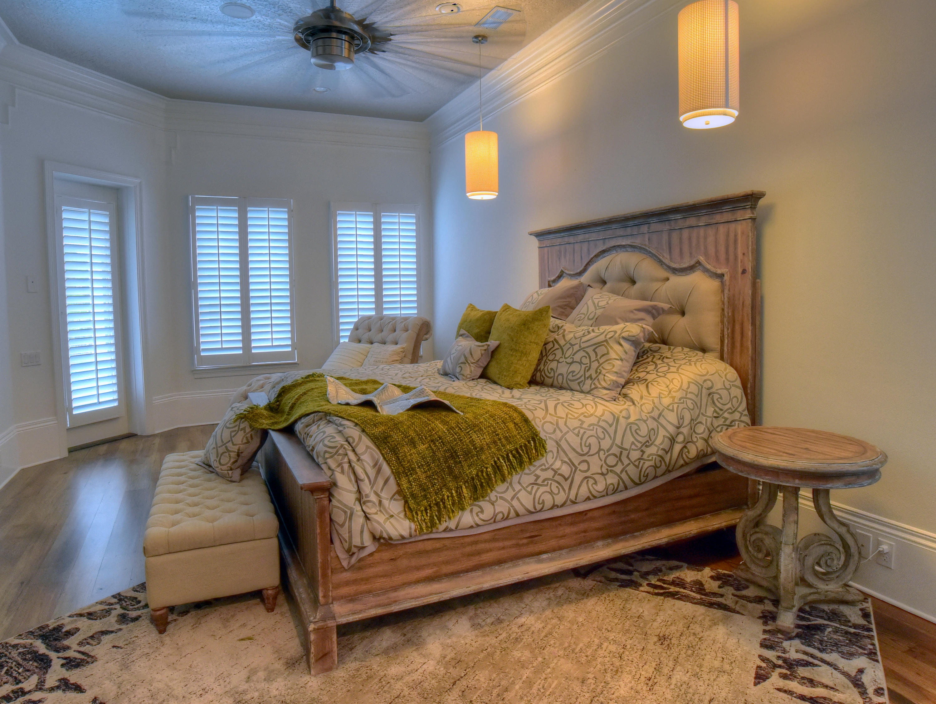 BURNT PINE - Residential