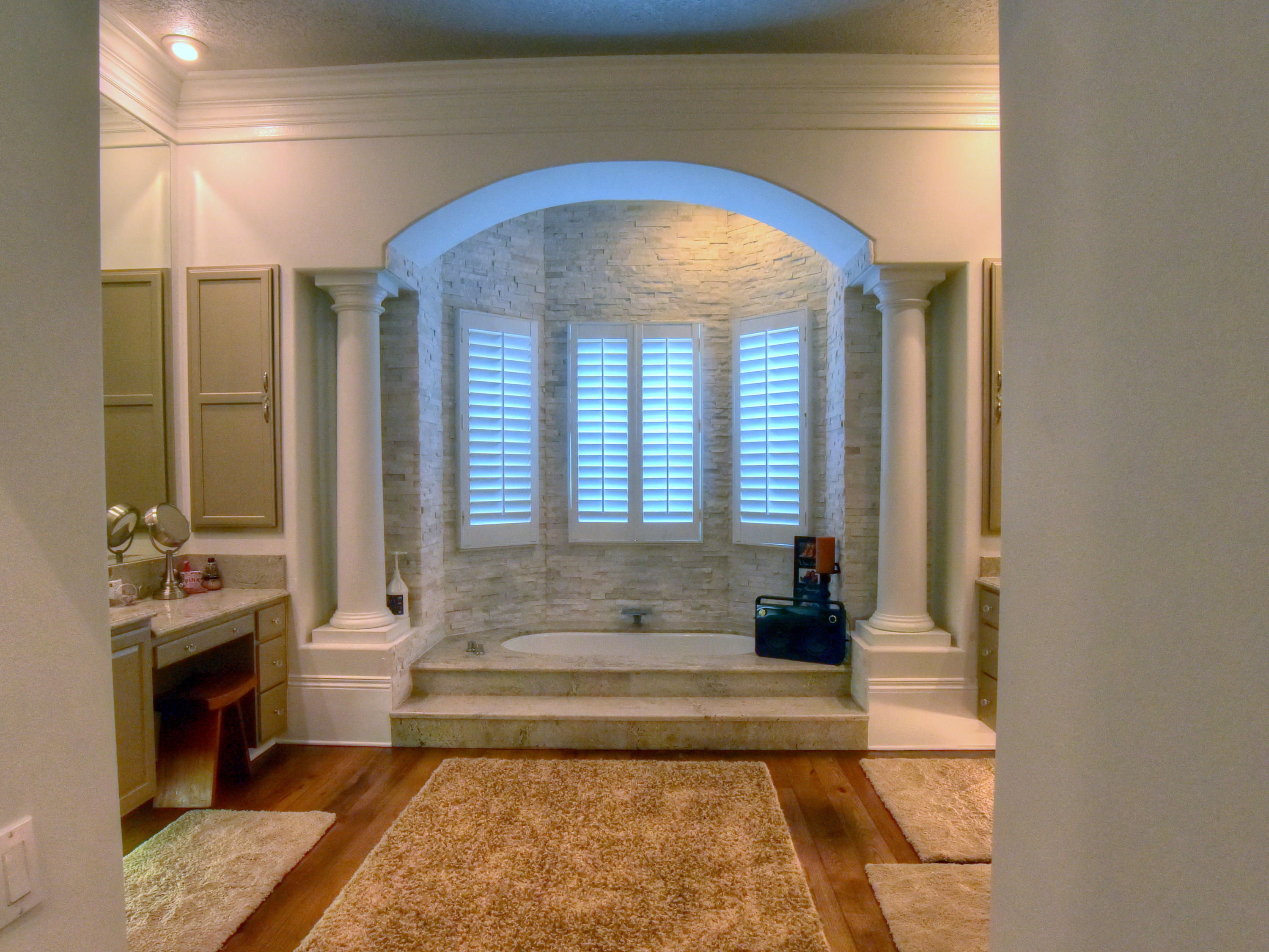 BURNT PINE - Residential