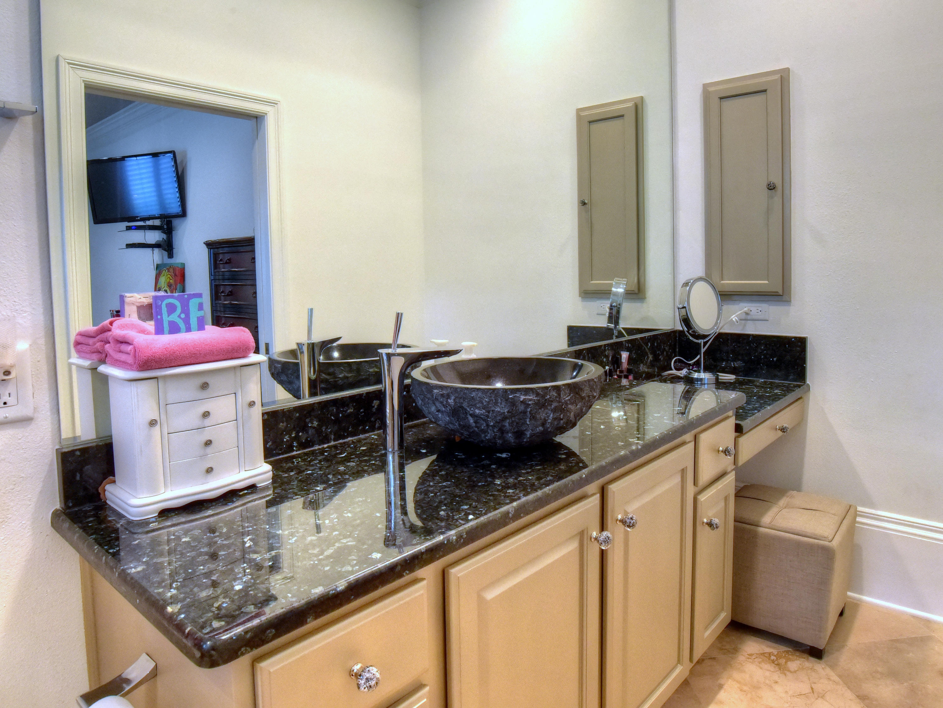 BURNT PINE - Residential