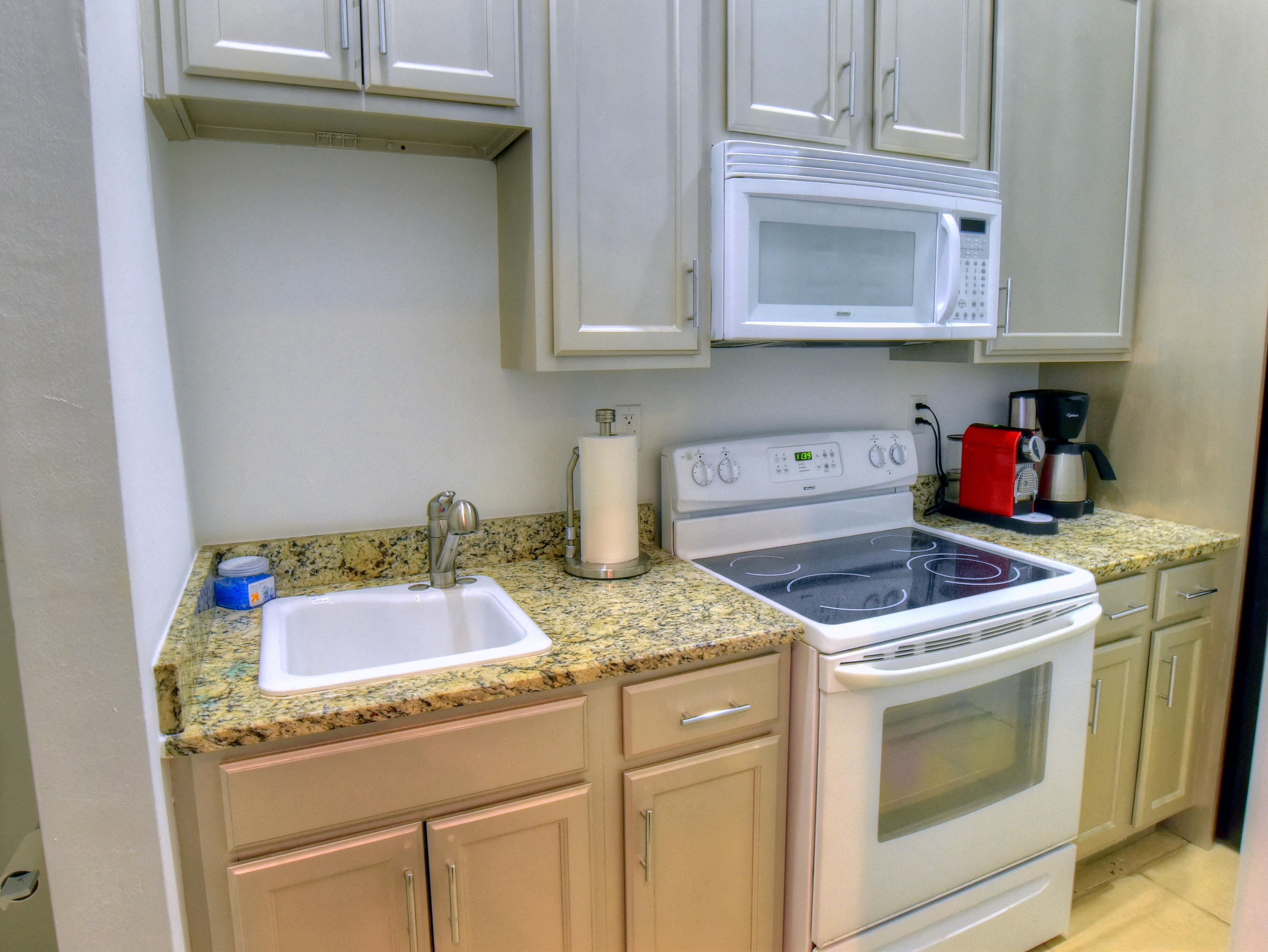 BURNT PINE - Residential