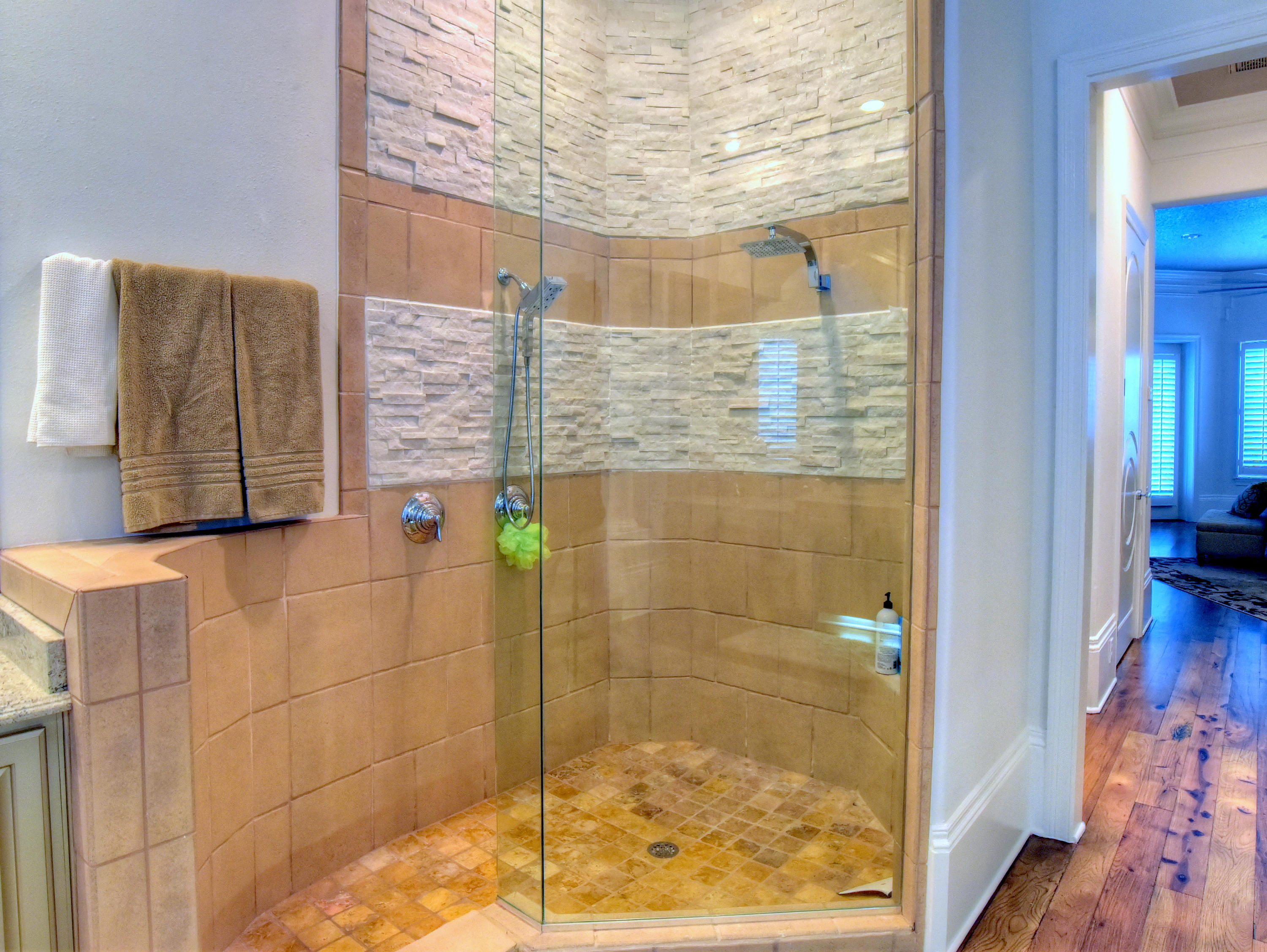 BURNT PINE - Residential