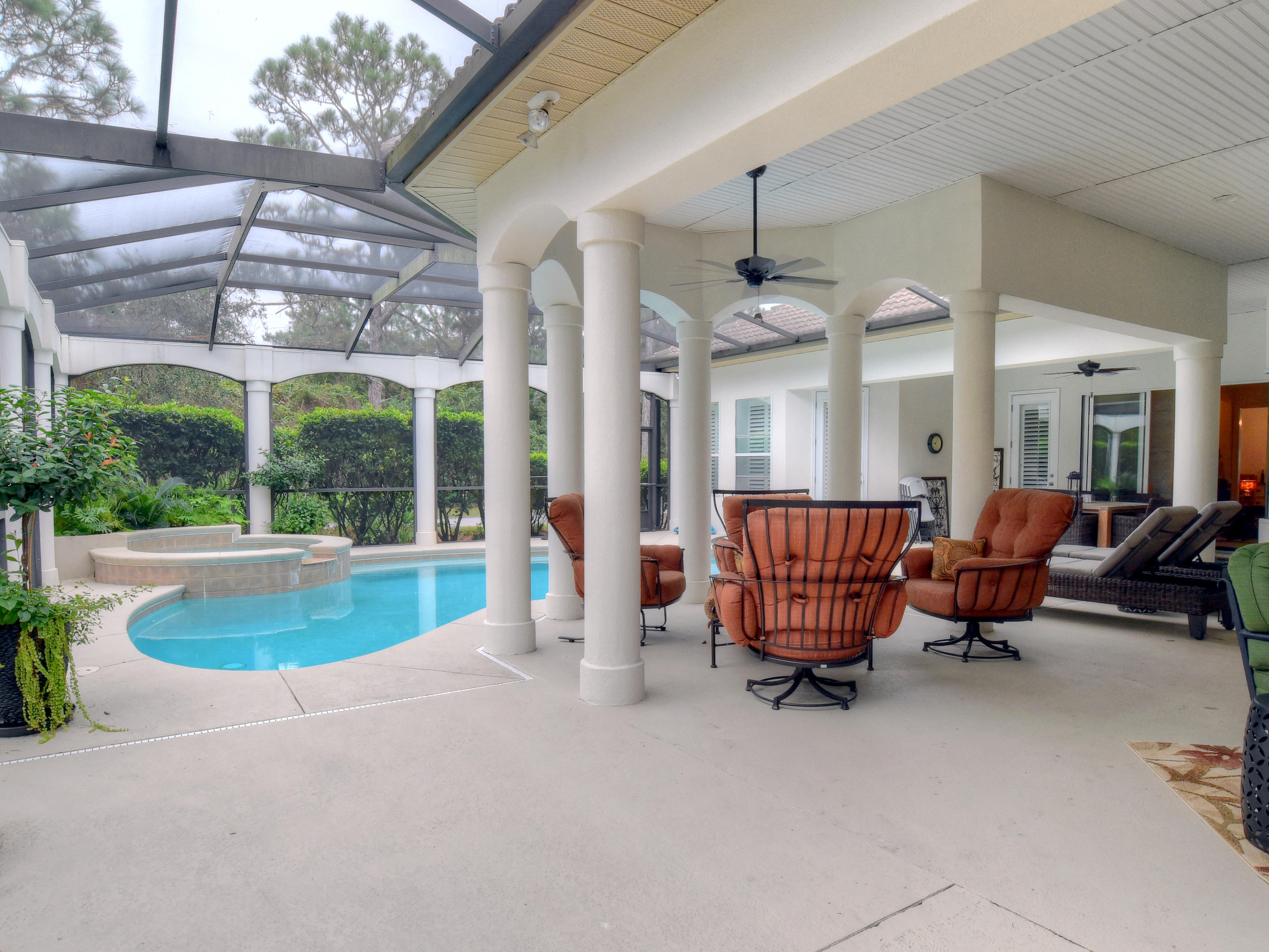 BURNT PINE - Residential