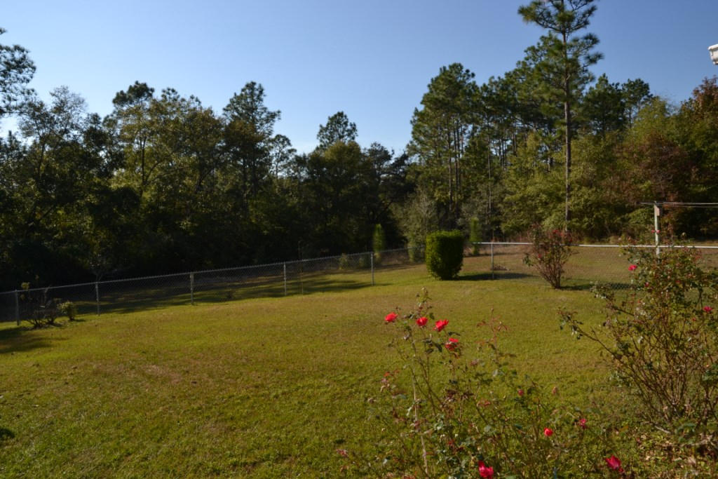 KENNEDY LAKE (UNRECORDED) - Residential