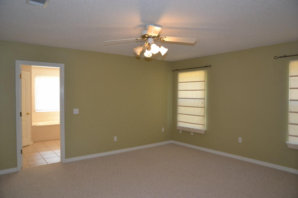 KENNEDY LAKE (UNRECORDED) - Residential