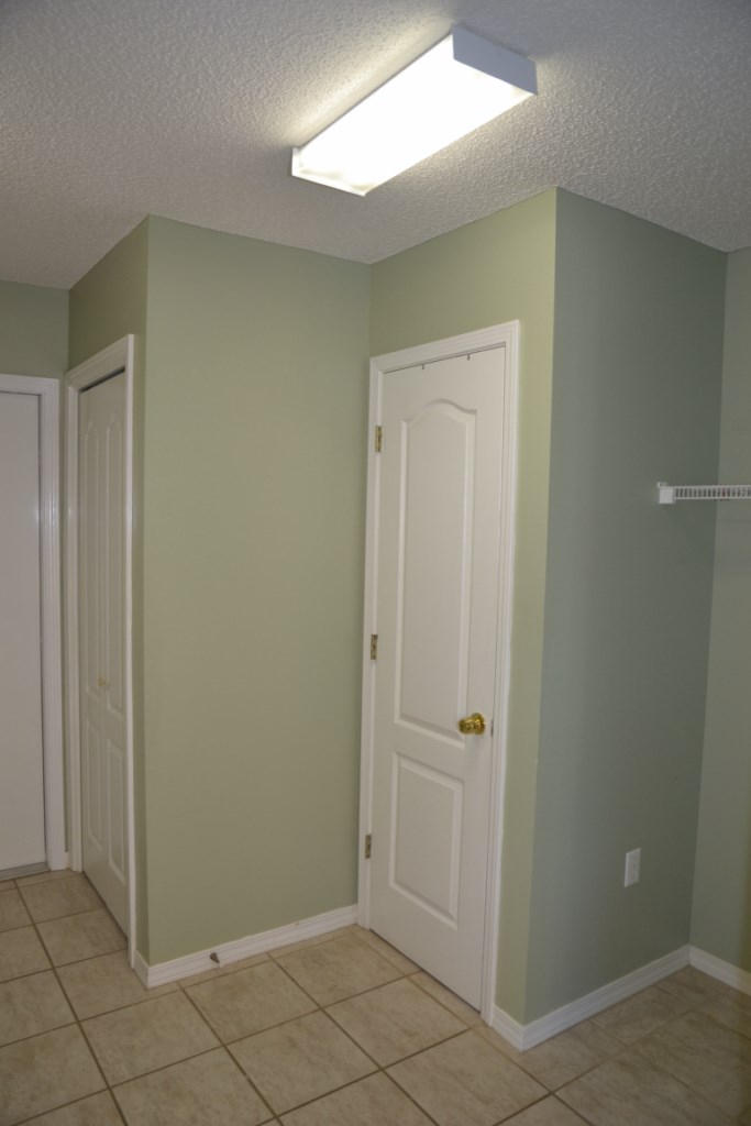 KENNEDY LAKE (UNRECORDED) - Residential